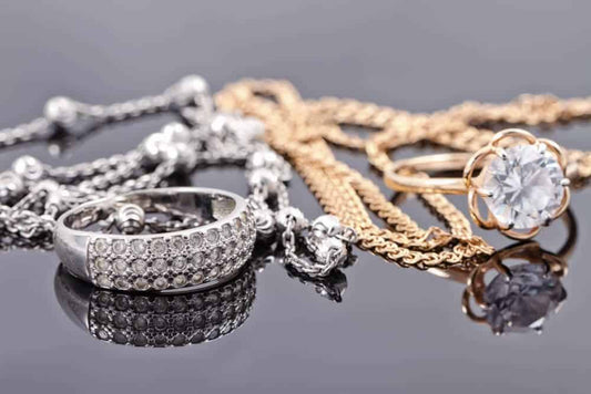 Is it Okay to Wear Gold and Silver Jewelry Together?