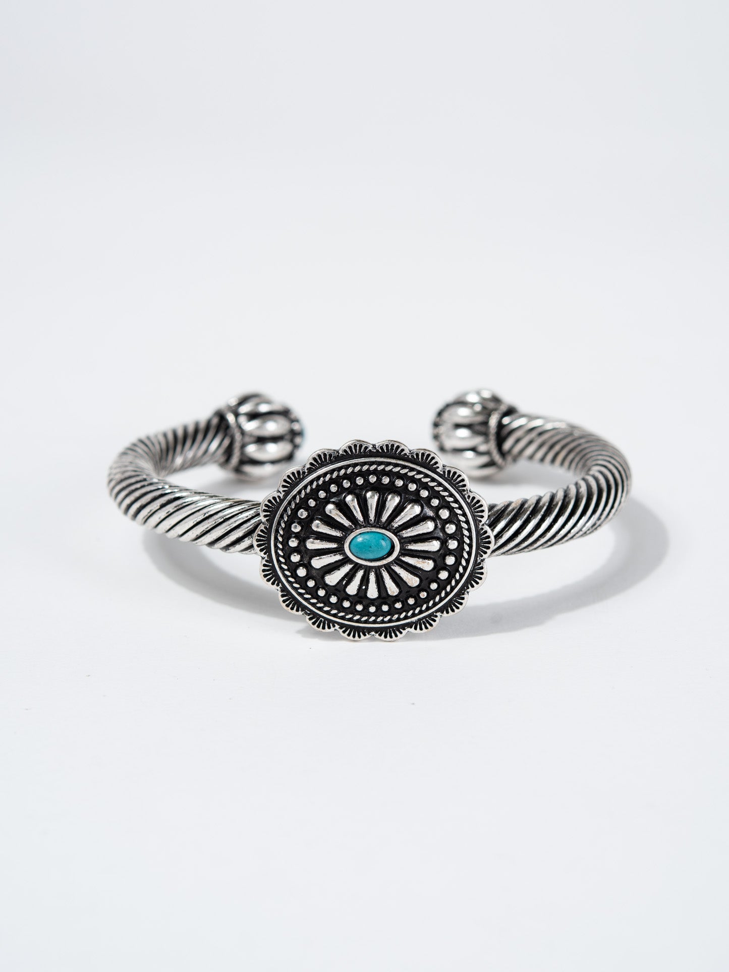 Belle Western Scalloped Concho Cuff Bracelet