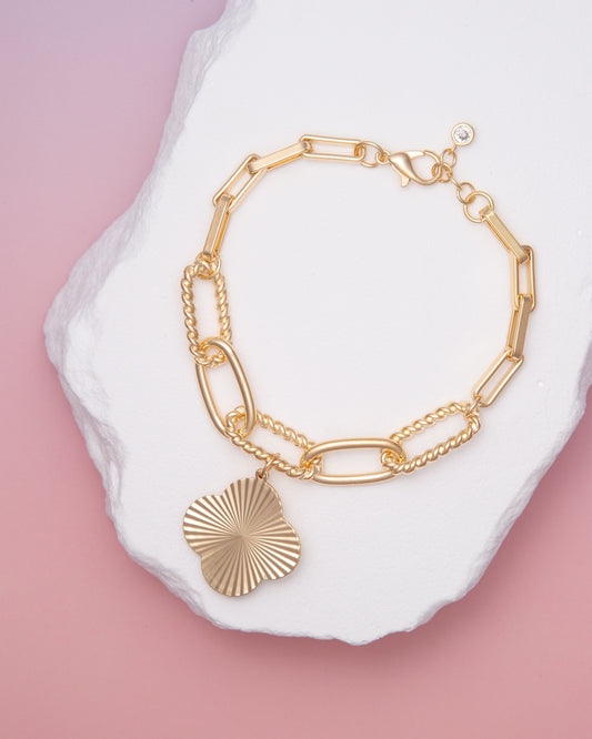 Lydia Gold Plated Textured Quatrefoil Bracelet | Gold