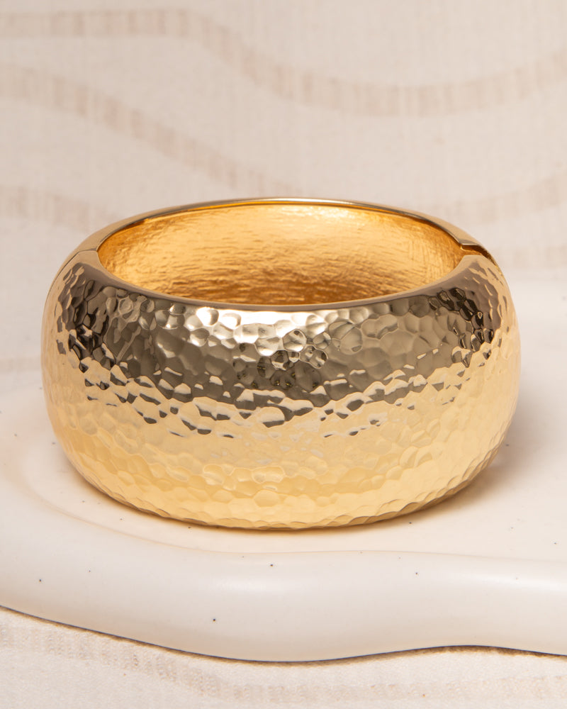 Arely Hammered Finish Bangle Bracelet | Gold