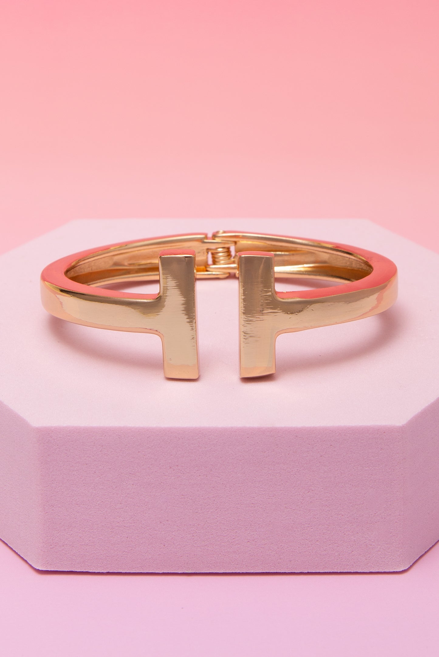 Molly Polished Bar End Tipped Hinge Bracelet