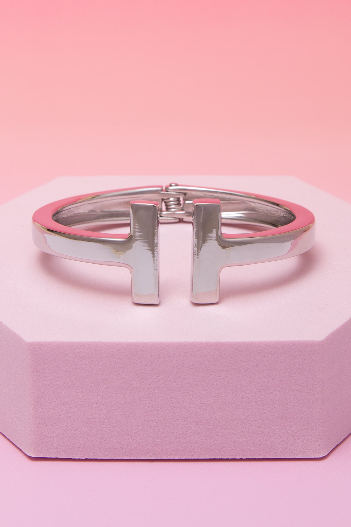 Molly Polished Bar End Tipped Hinge Bracelet