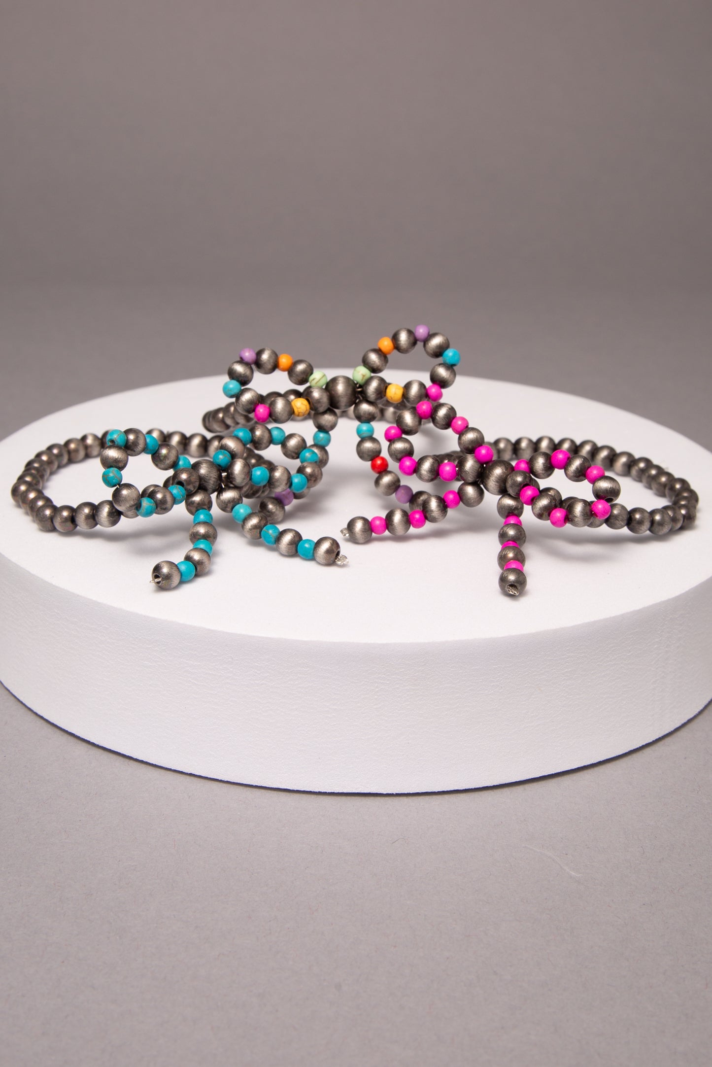 Lainey Western Beaded Stretch Bracelet with Center Bow Accent