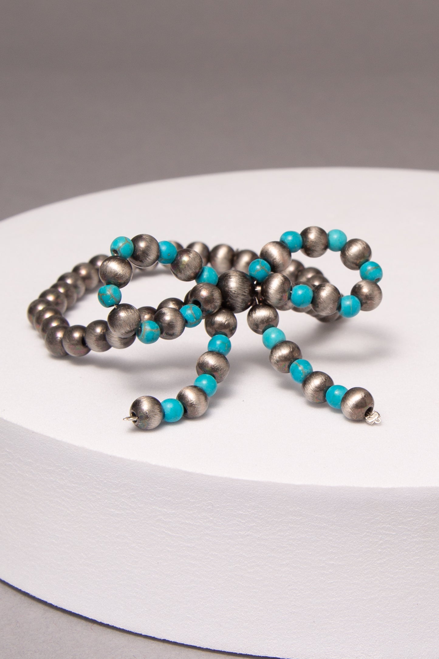 Lainey Western Beaded Stretch Bracelet with Center Bow Accent