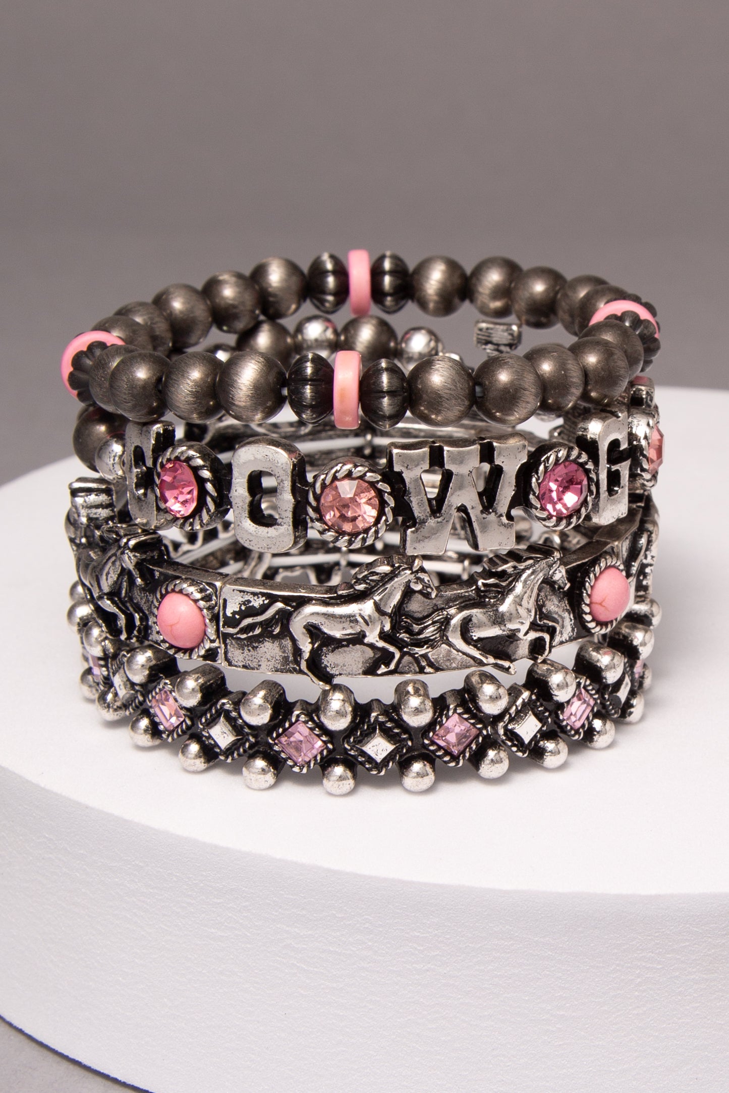 Ivy Mustang Theme Beaded Bracelet Set