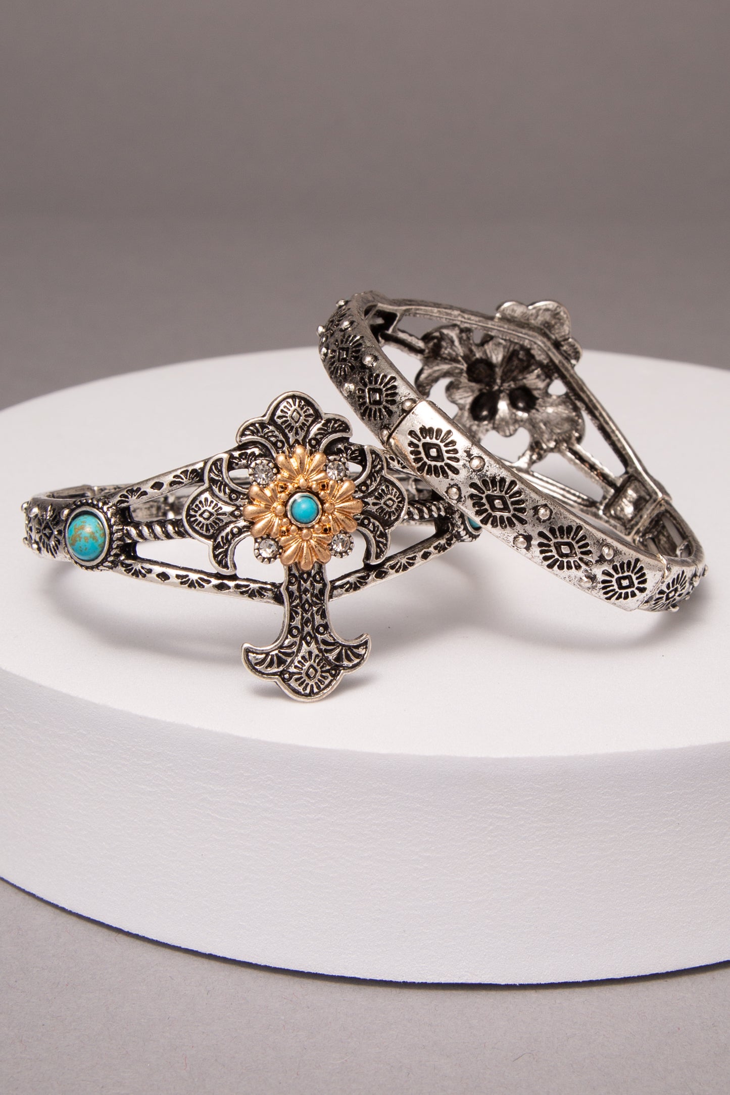 Mila Western Rigidized Turquoise Cross Stretch Bracelet