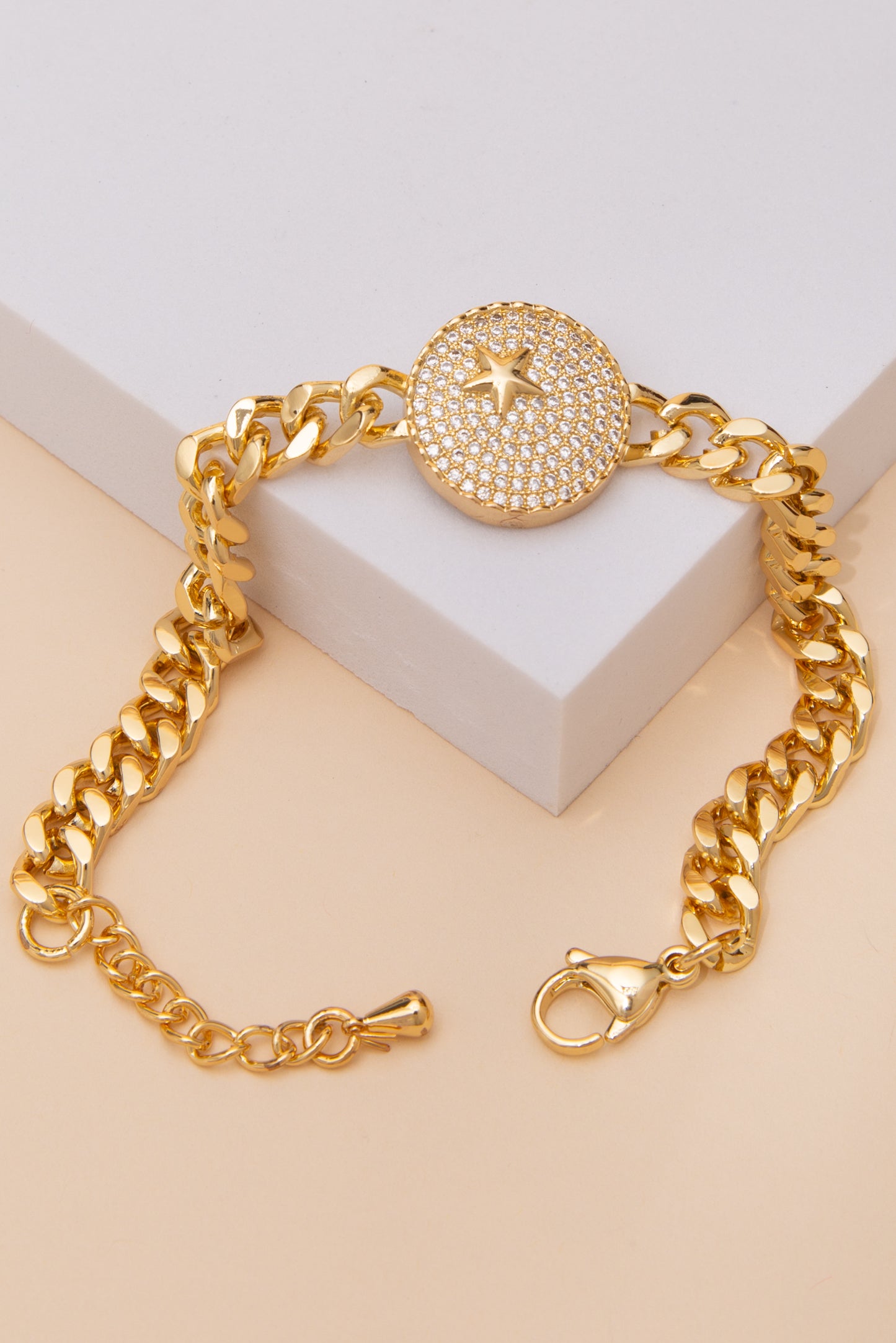 Katherine Cubic Zirconia Pave Star Disc Curb Chain Bracelet | Gold