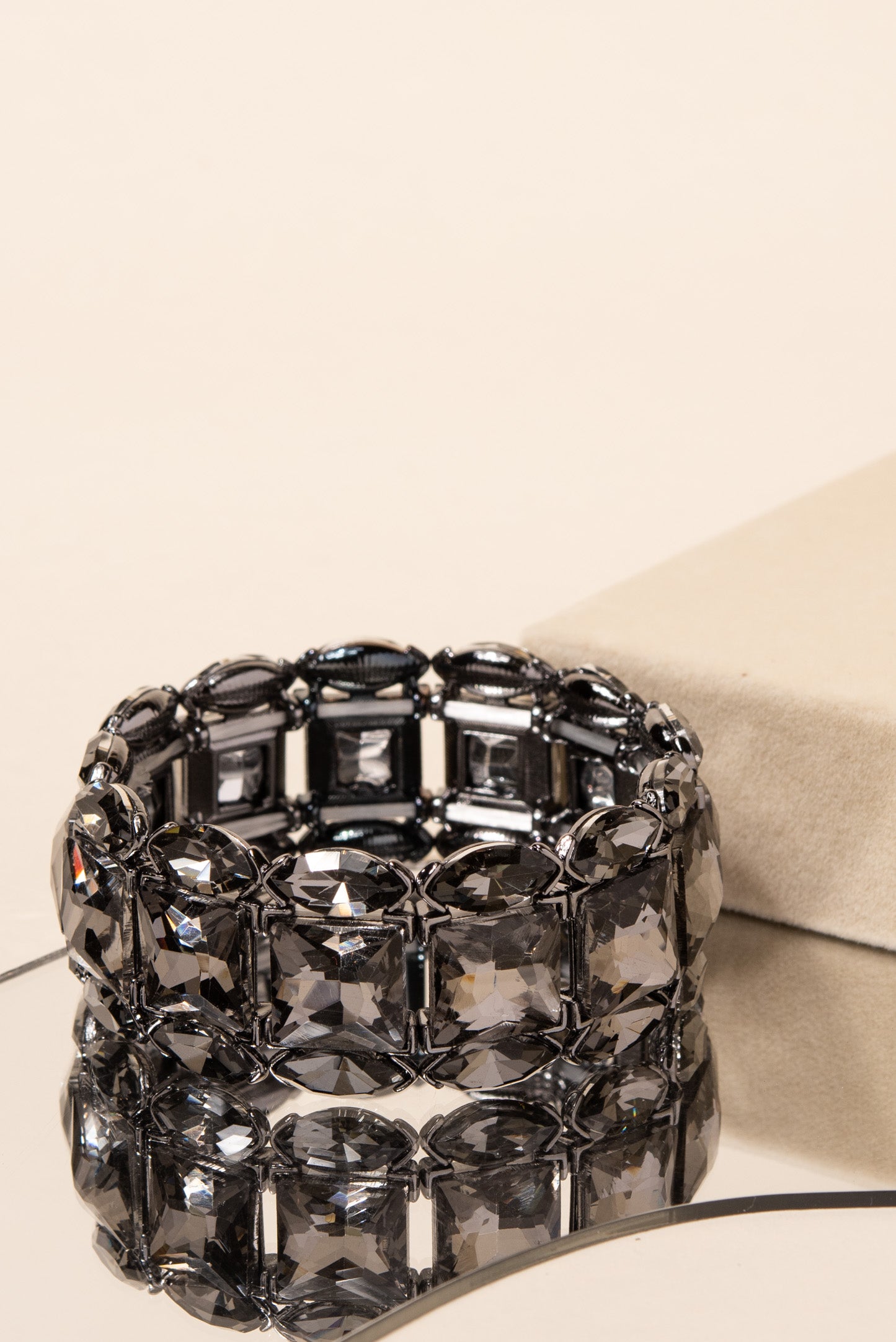 Annika Stone Stretch Bracelet