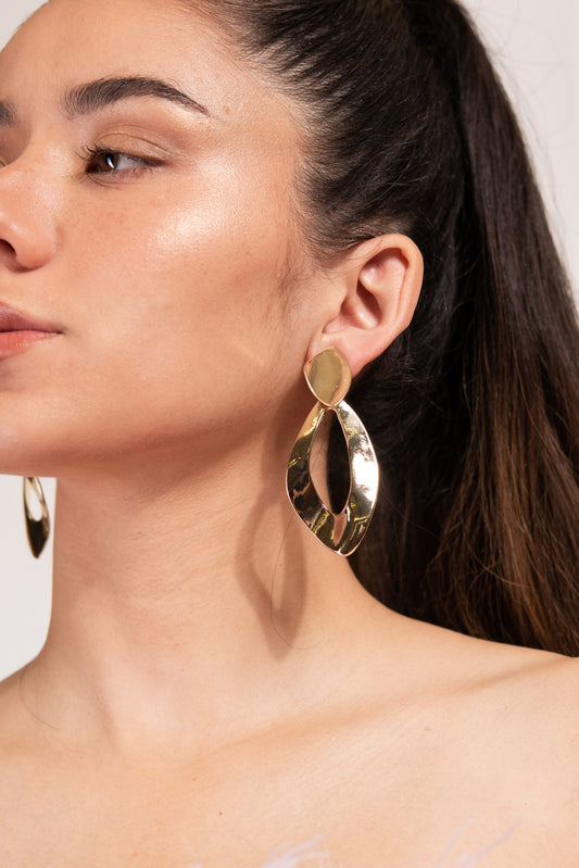 Cyra Squared Oval Loop Clip-On Earrings | Gold