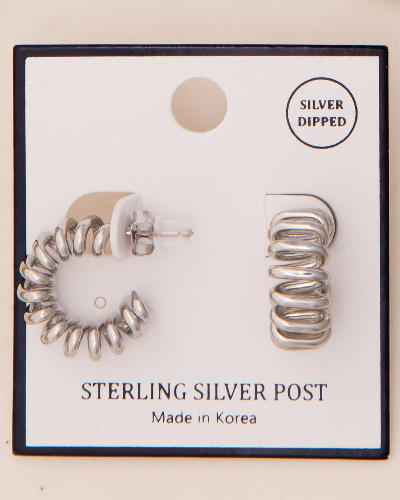 Laylani Polished Ribbed Huggie Hoop Earrings