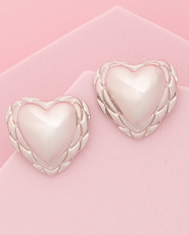 Willow Scallop-Edged Dome Heart Post Earrings