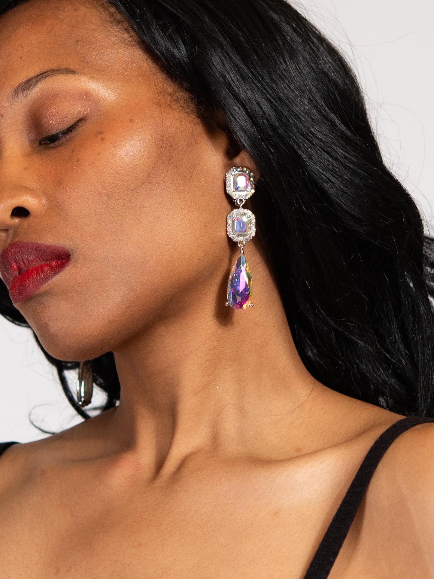 Blakely Rhinestone Dangly Stone Earrings