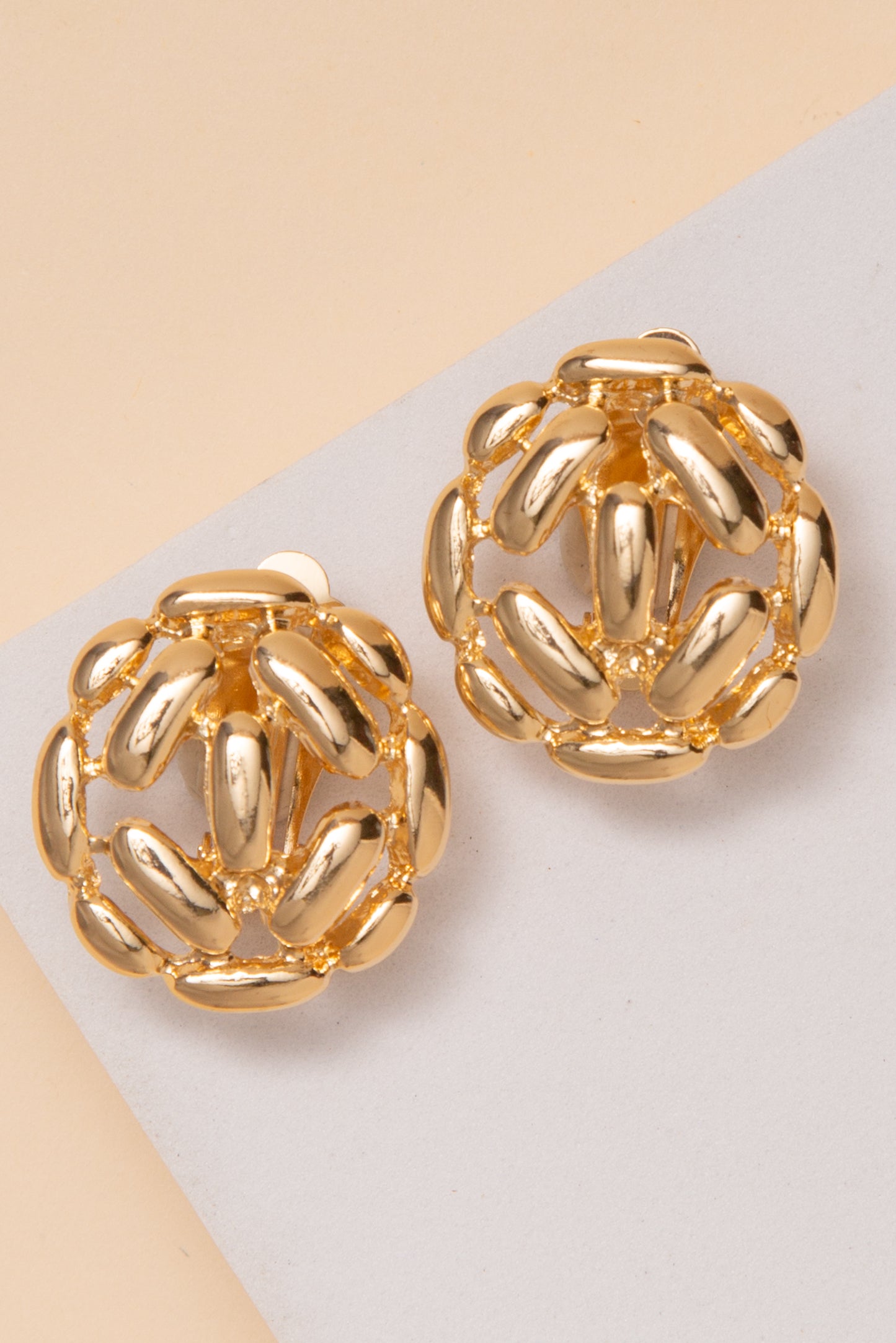 Elaine Openwork Oval Cluster Clip On Earrings | Gold