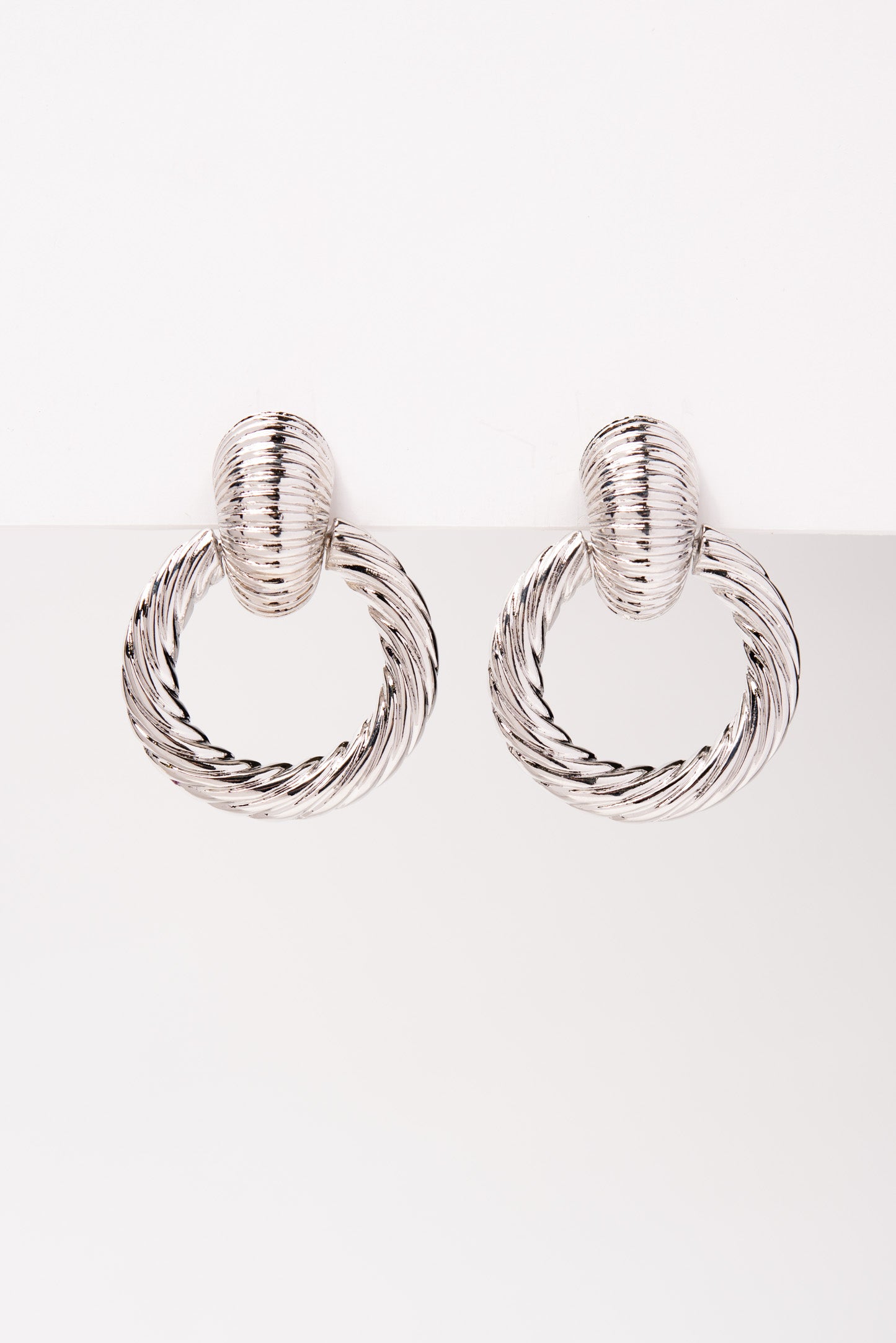 Emma Circle Door Knocker Clip-On Earrings