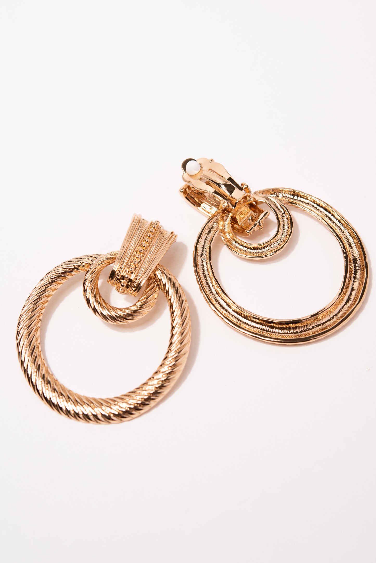 Samira Door Knocker Etched Clip-on Earrings