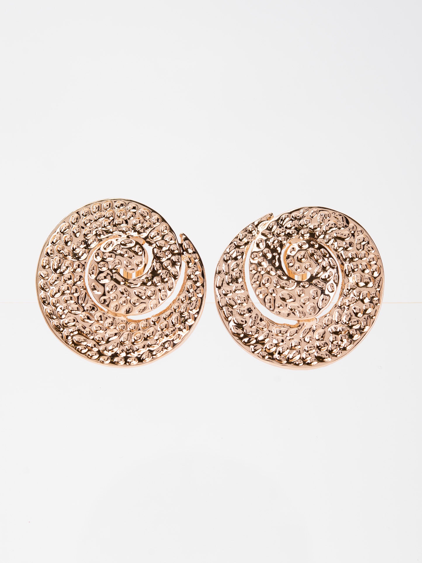 Ava Swirl Clip-On Textured Earrings