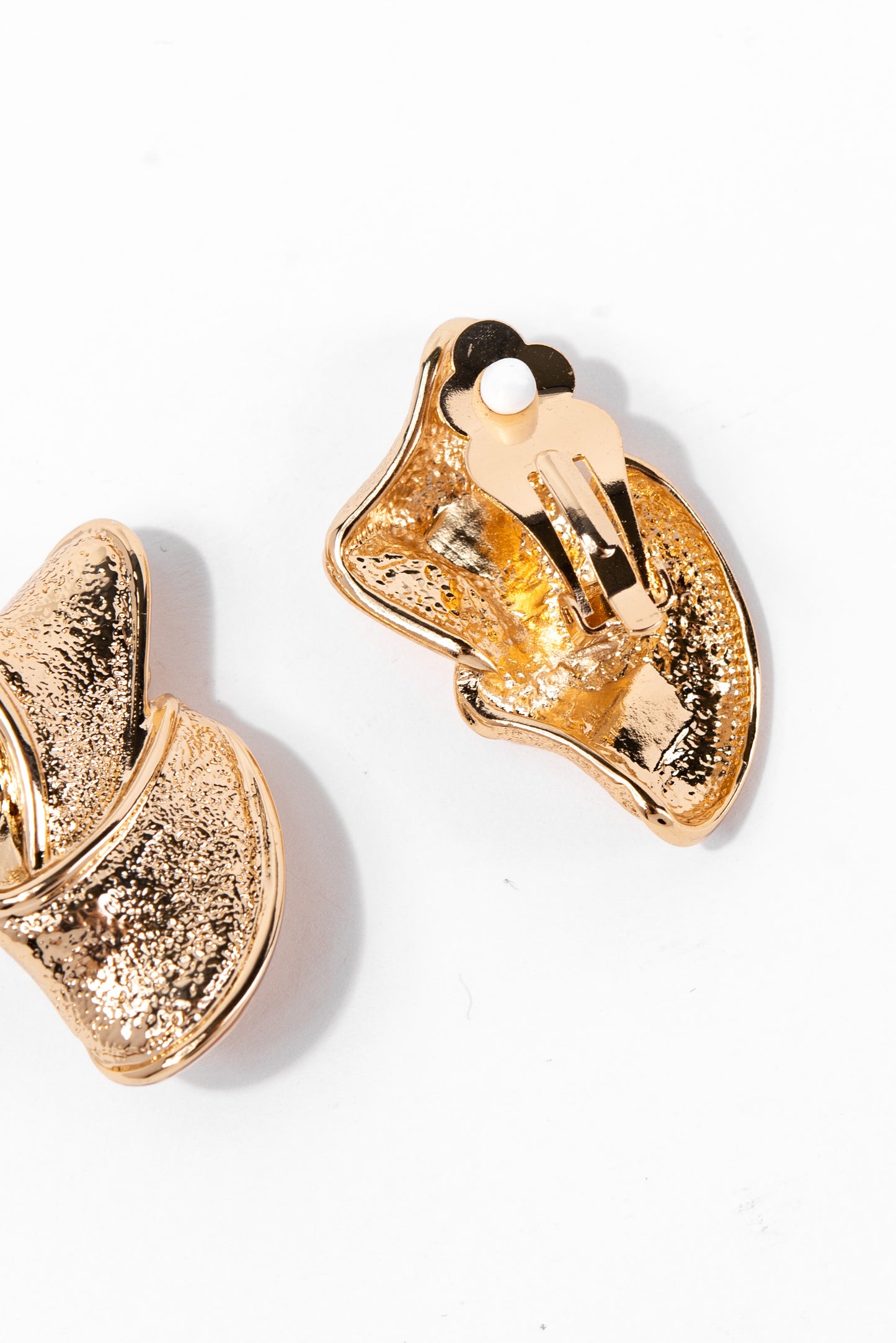 Marina Swirl Clip-On Textured Earrings