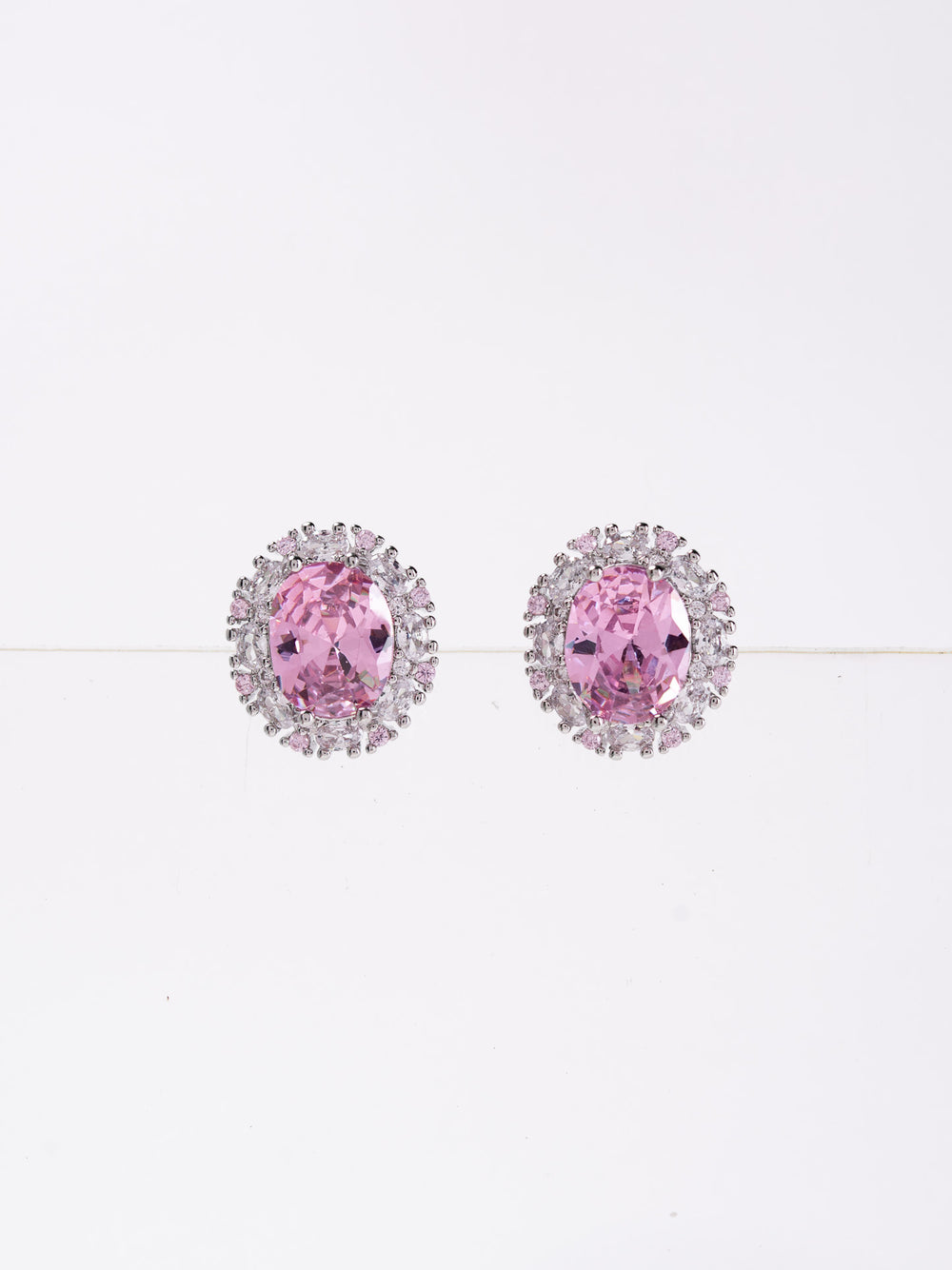 Skylar Stud Minimal Earrings