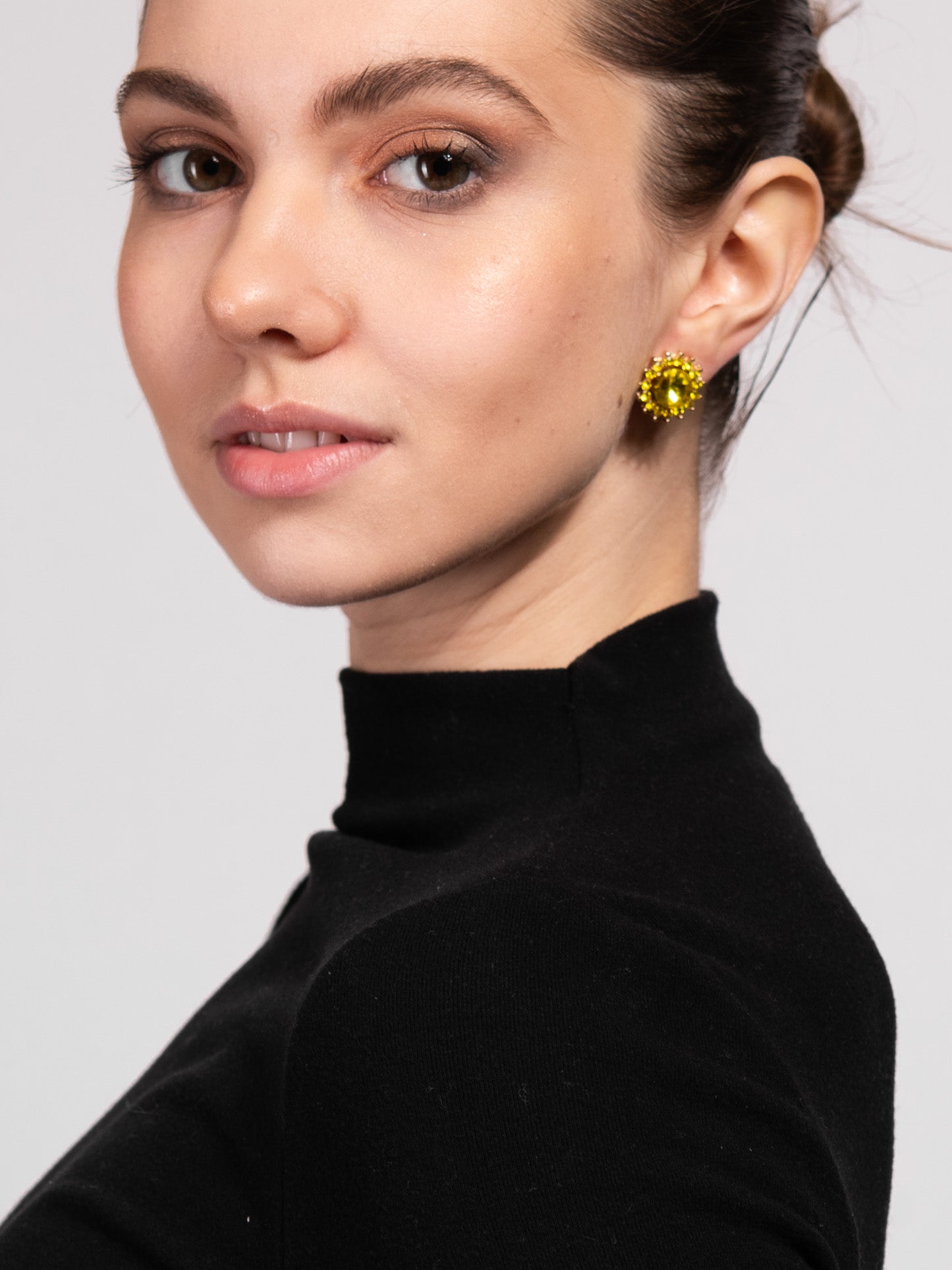 Christa Stone Flower Daisy Stud Post Earring