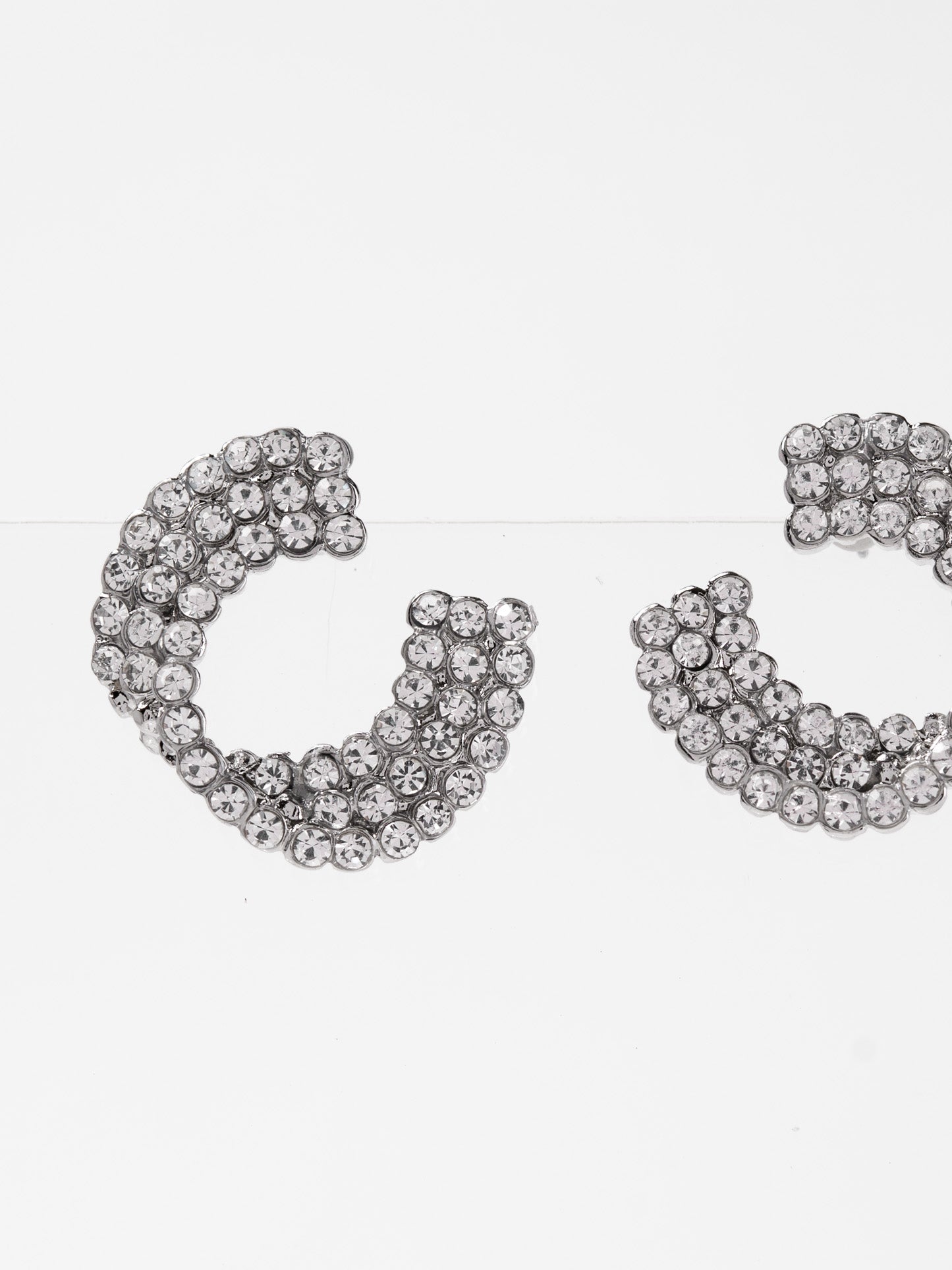 Cray Stone Minimal Stud Earrings