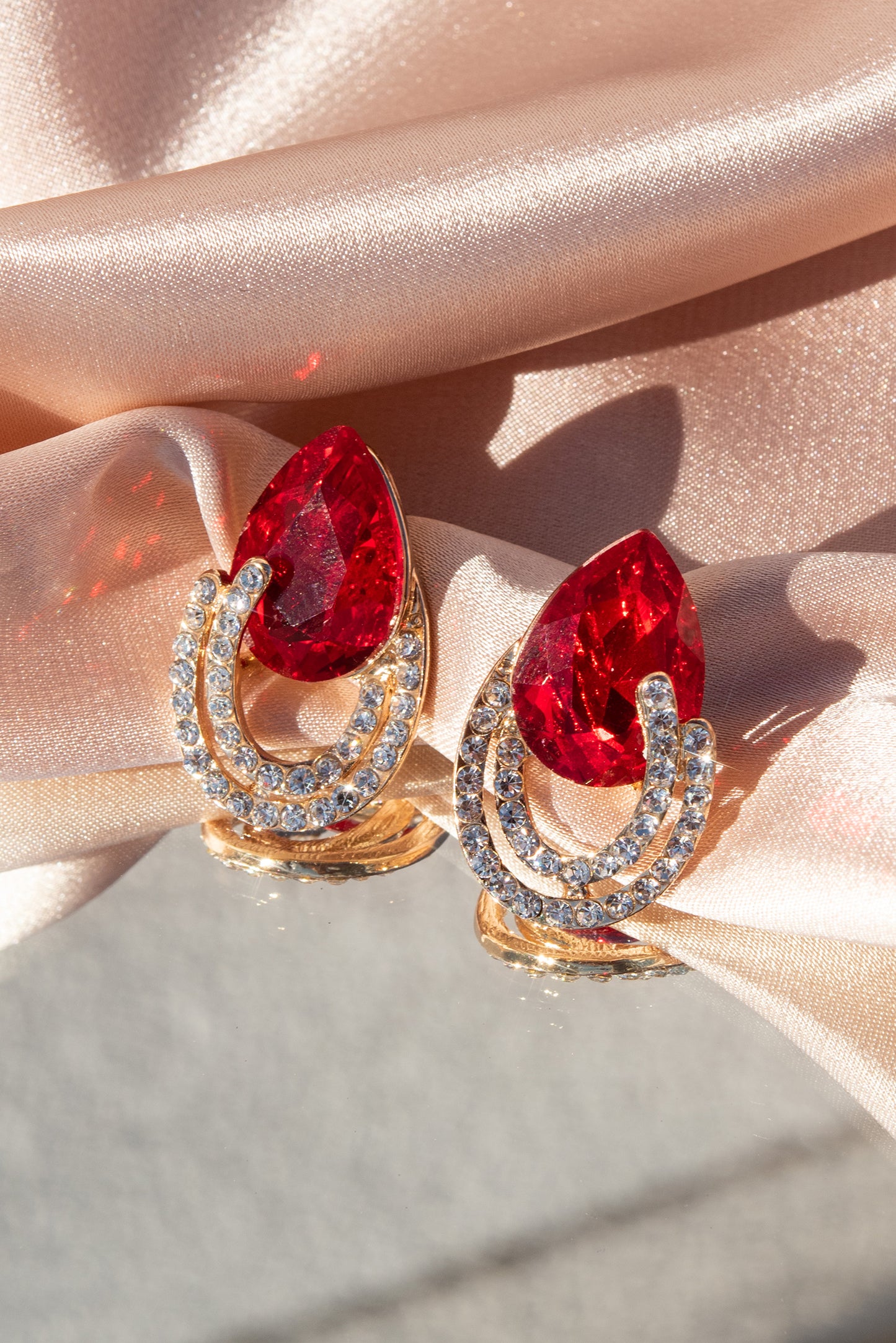 Aspen Pear & Loop Studs