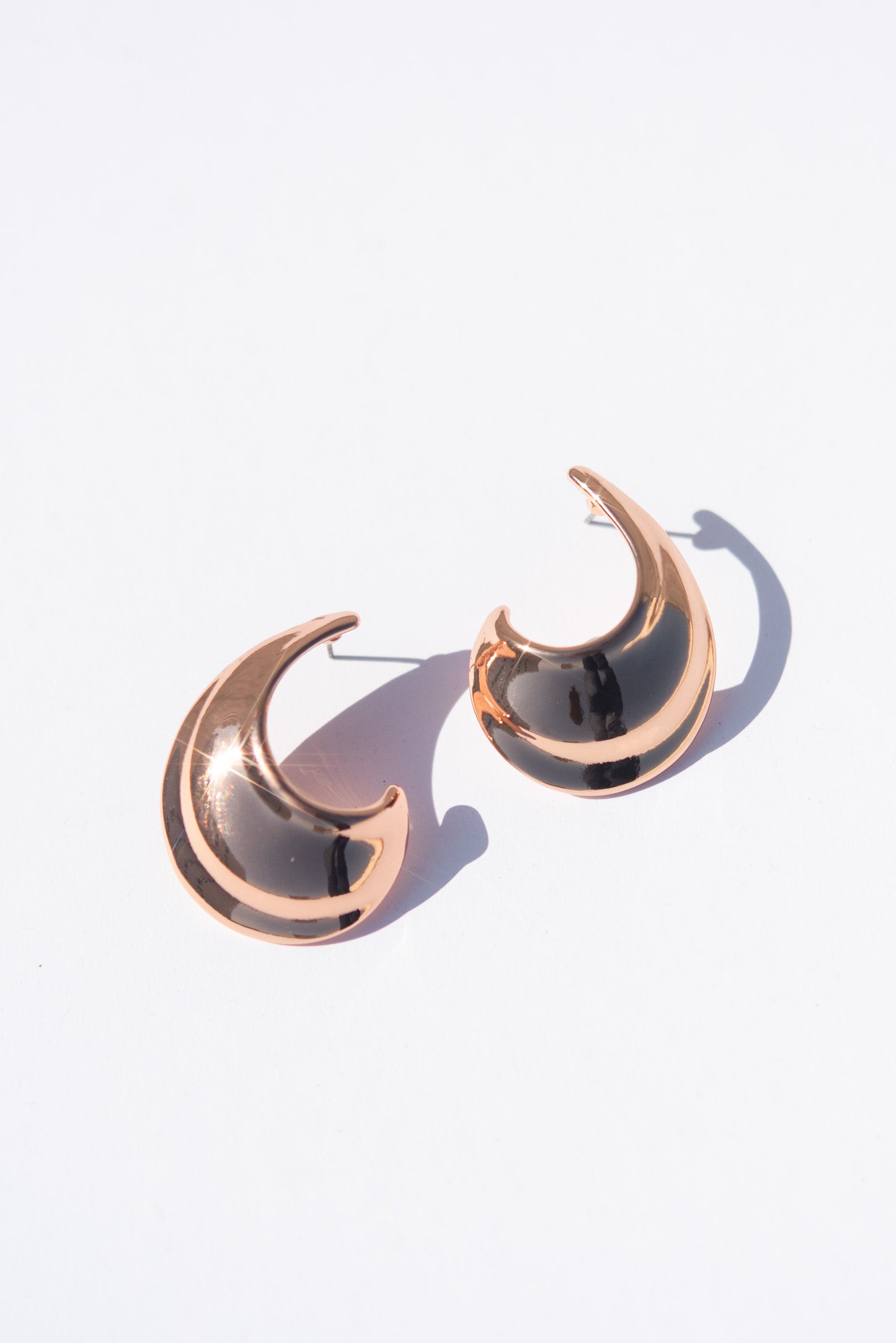 Estrella Moonlight Metal Post Earring