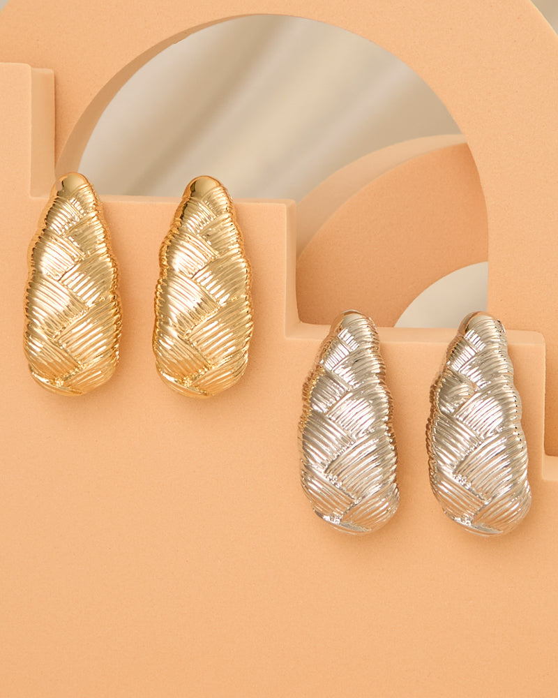 Julia Ridged Textured Pattern Teardrop Earrings