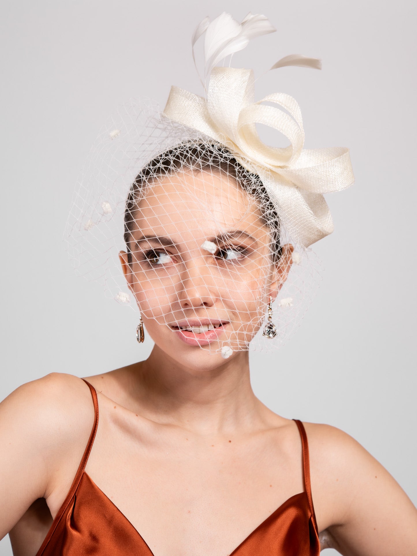 Isabella Veil Fashion Feather Fascinator