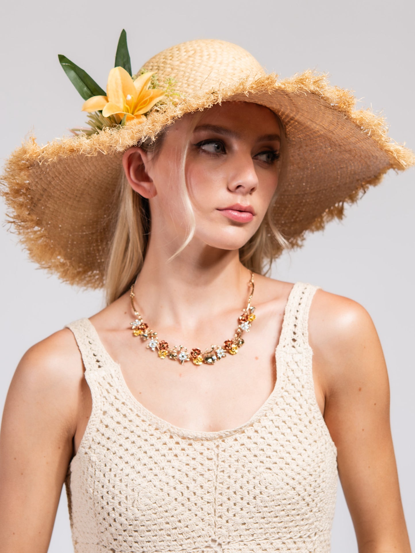 Kelly Fashion Raphia Sun Hat with Flower