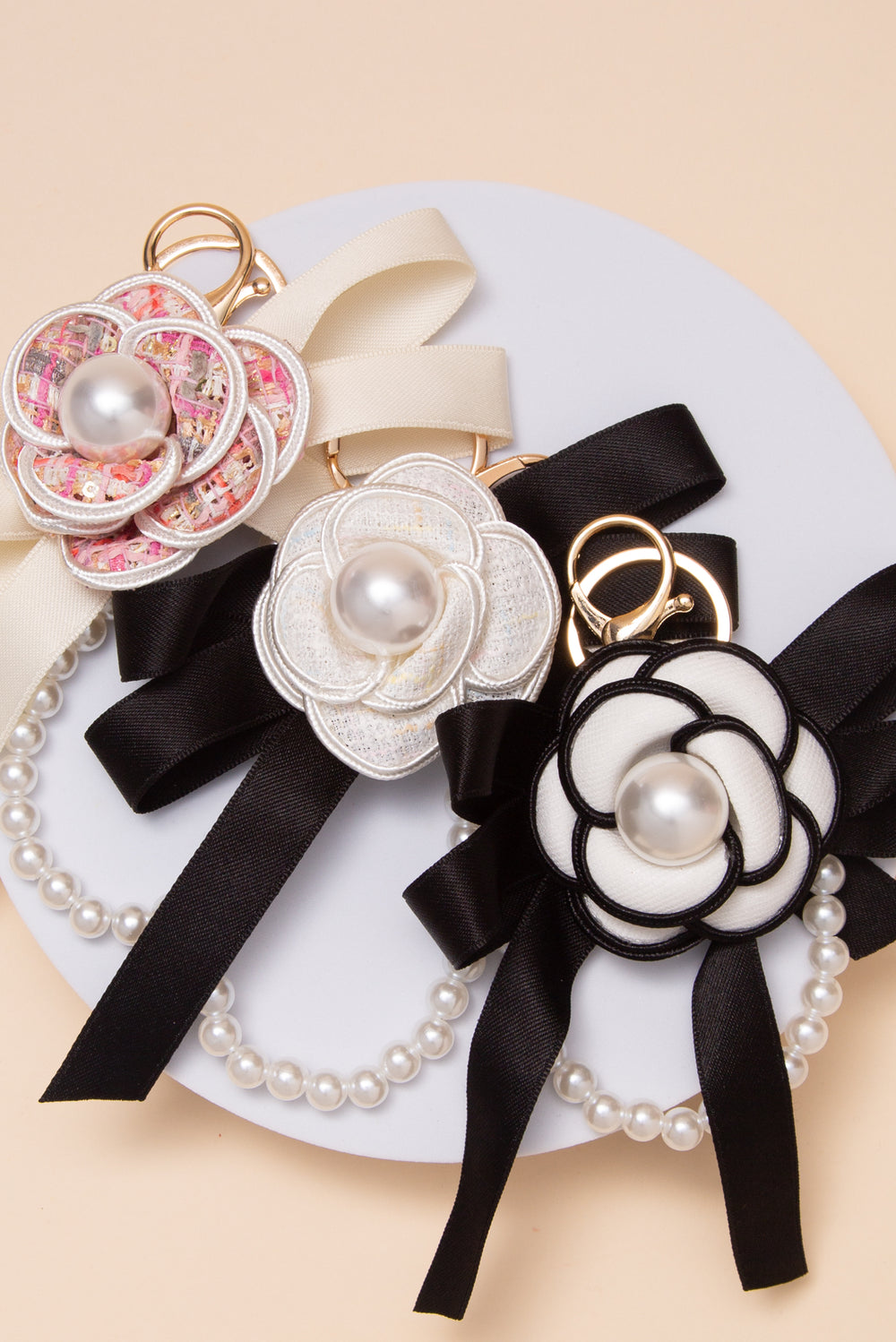 Ivanna Floral Pearl Ribbon Keychain