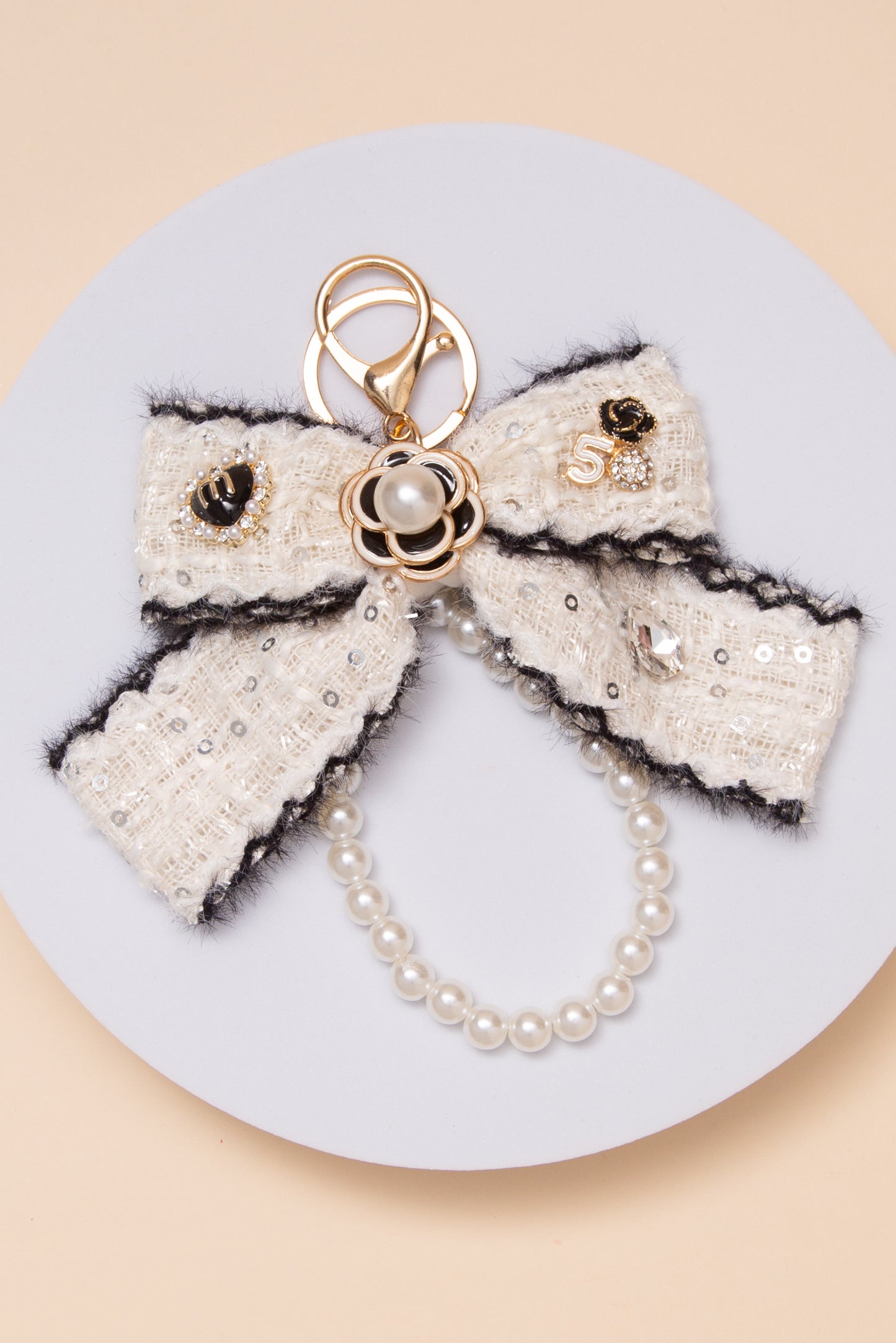 Jennifer Tweed Floral Pearl Keychain | White