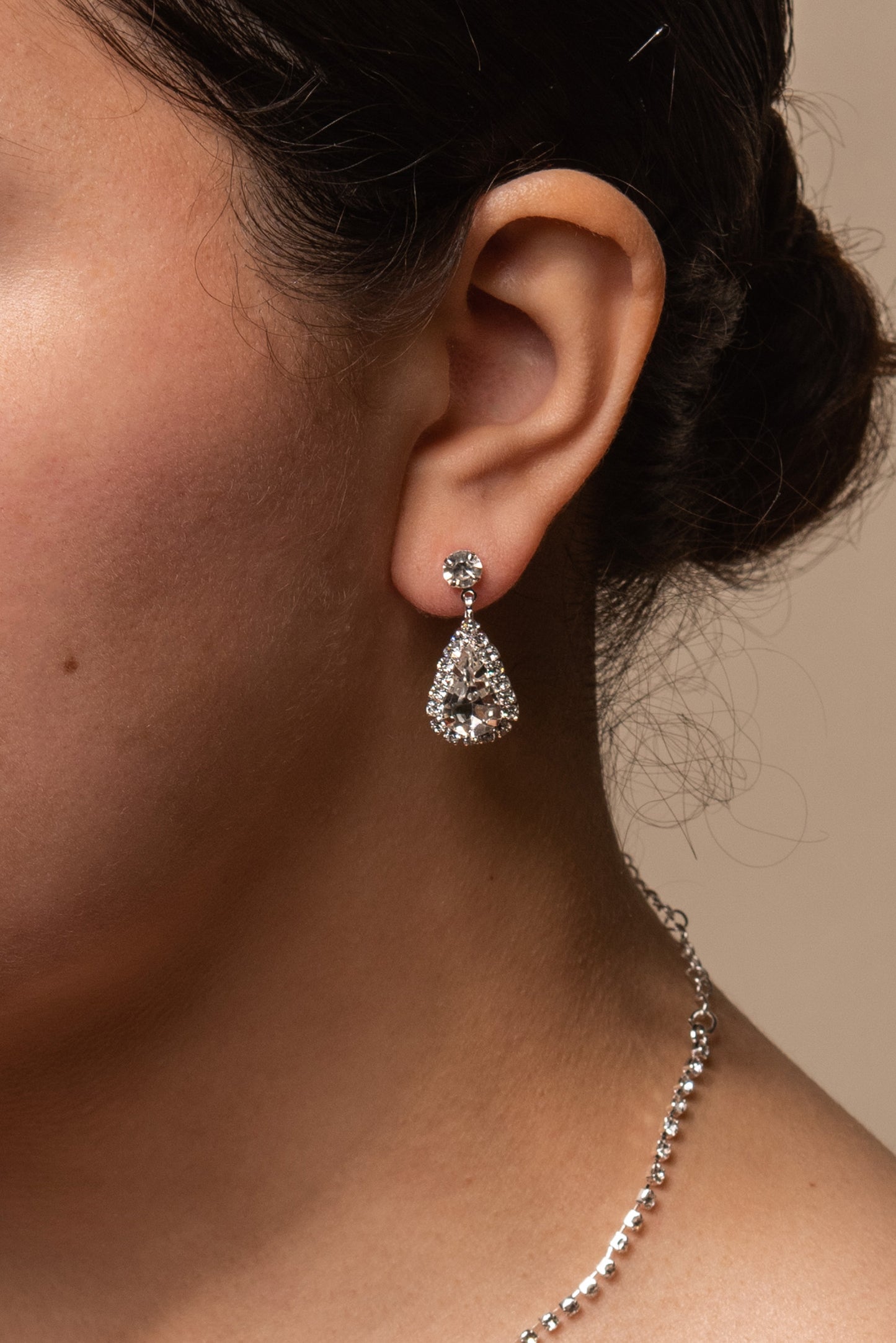 Emily Twisted Teardrop Pendant Necklace & Earrings Set