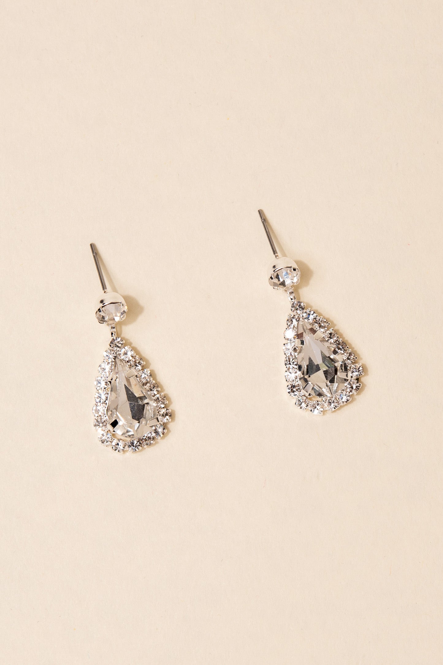 Emily Twisted Teardrop Pendant Necklace & Earrings Set