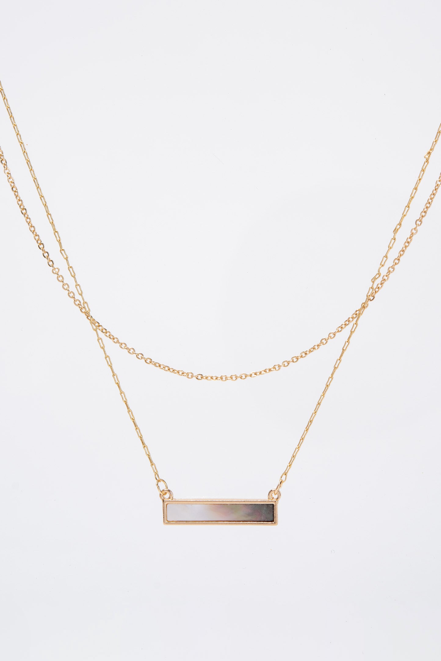 Lisa Mop Shell Bar Necklace