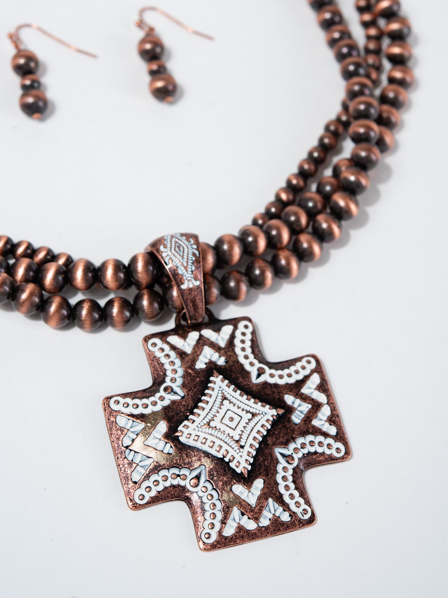 Orelia Western Navajo Pearl Aztec Necklace