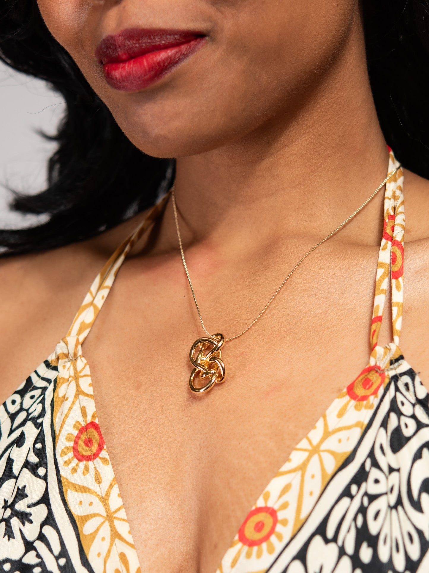 Bailey Pendant Abstract Necklace