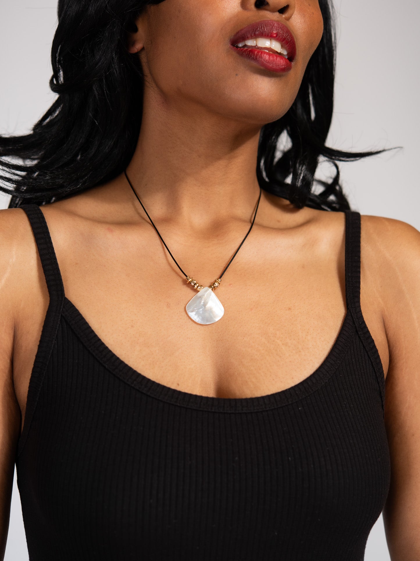 Wendy Pearl Pendant Necklace