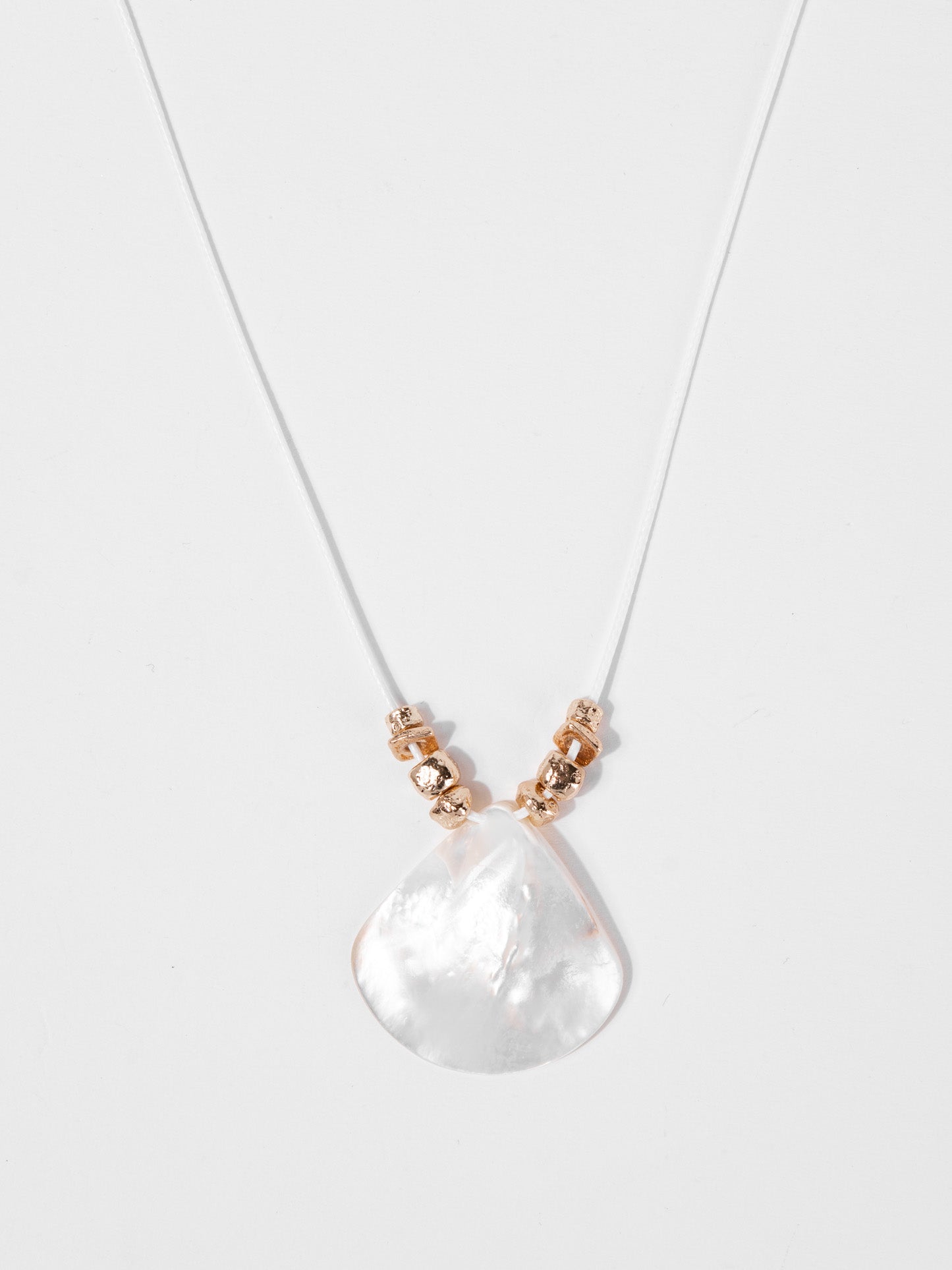 Wendy Pearl Pendant Necklace