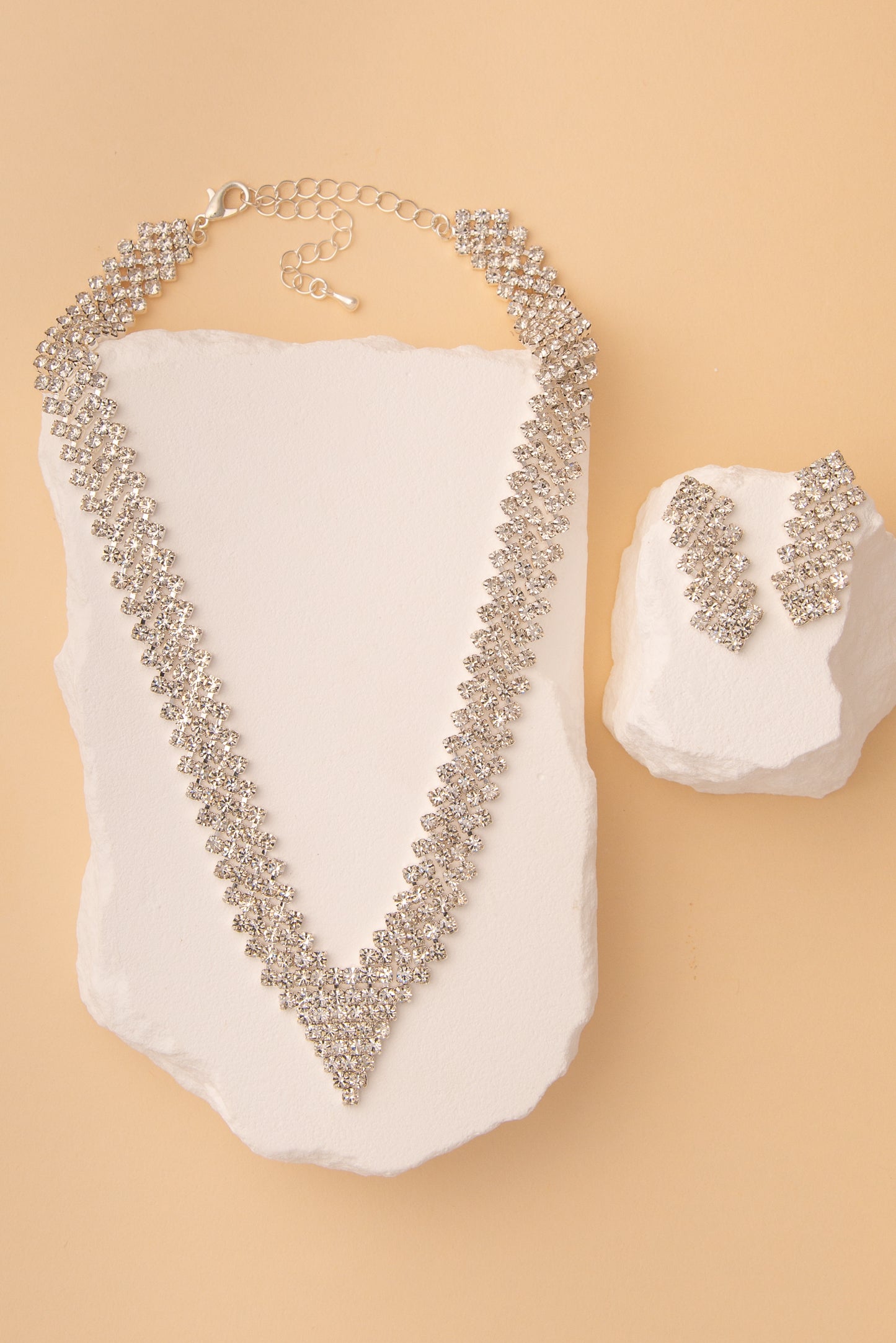 Bianca Crystal Rhinestone Pavé V-Shape Necklace & Earring Set | Silver