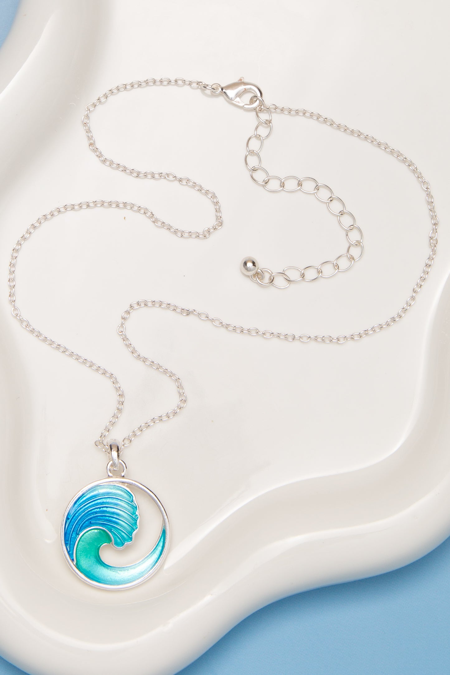Kennedy Polished Epoxy Wave Circle Pendant Necklace
