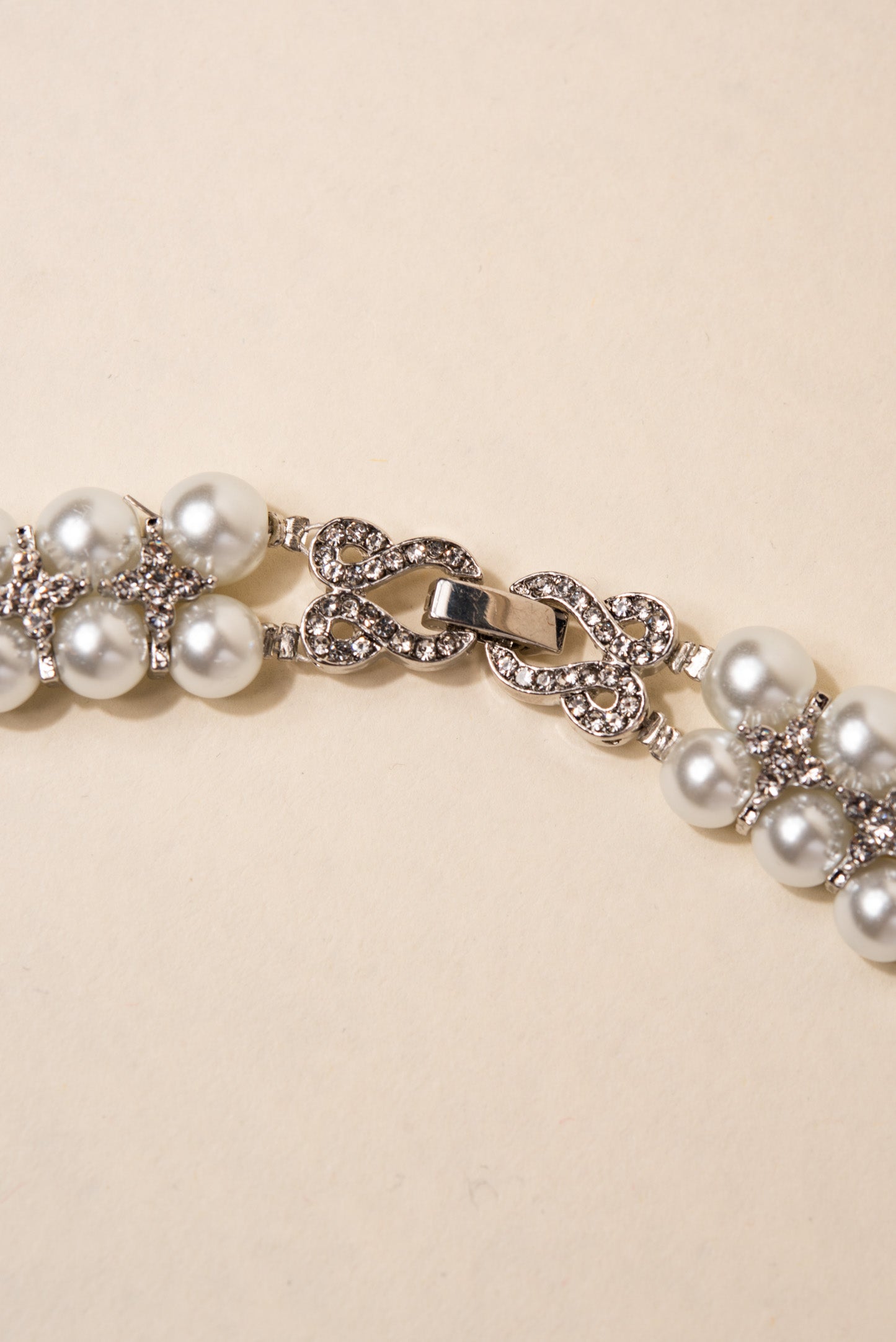 Indira Double Layer Pearl Necklace Set - Silver