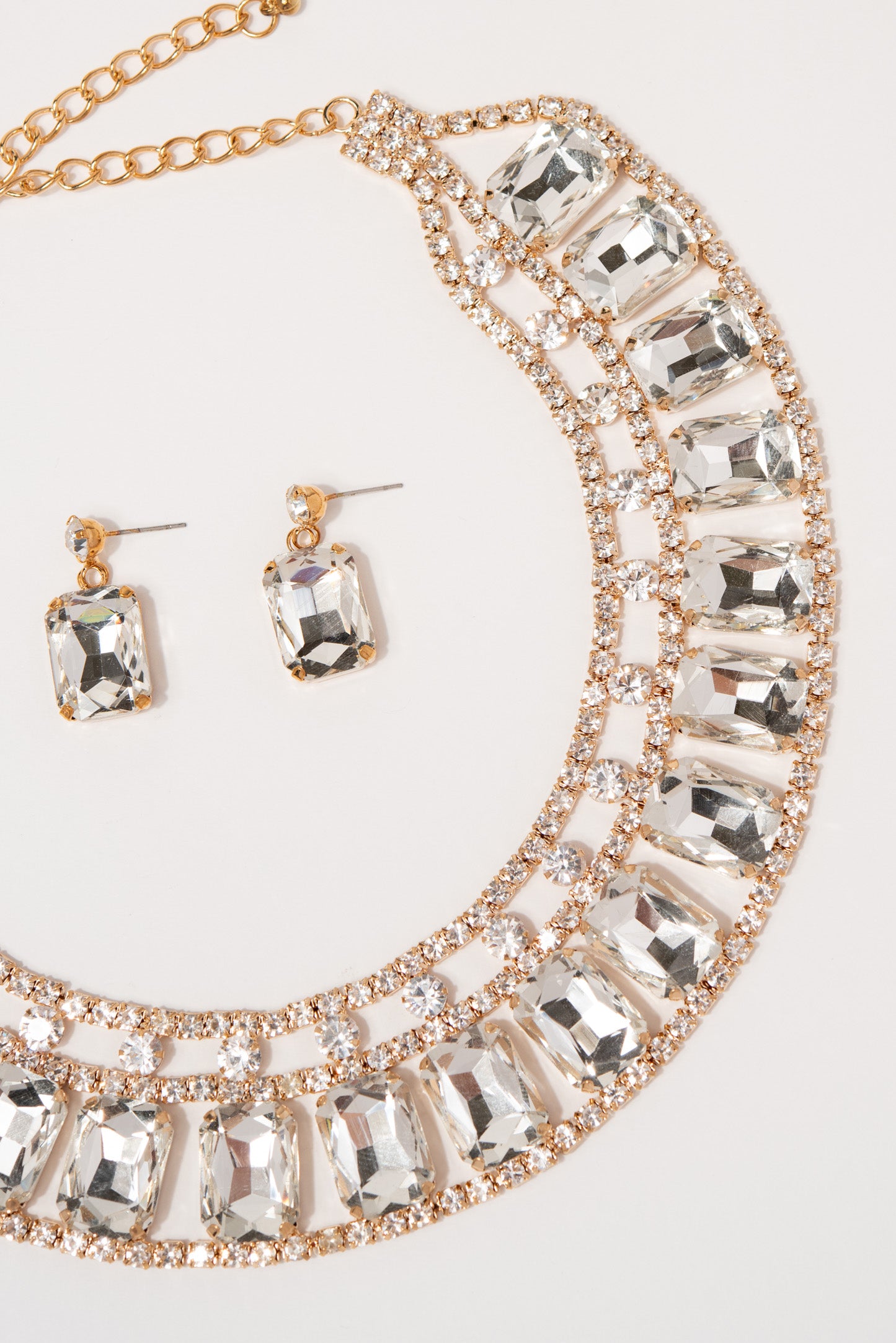 Grand Rhinestone Statement Necklace