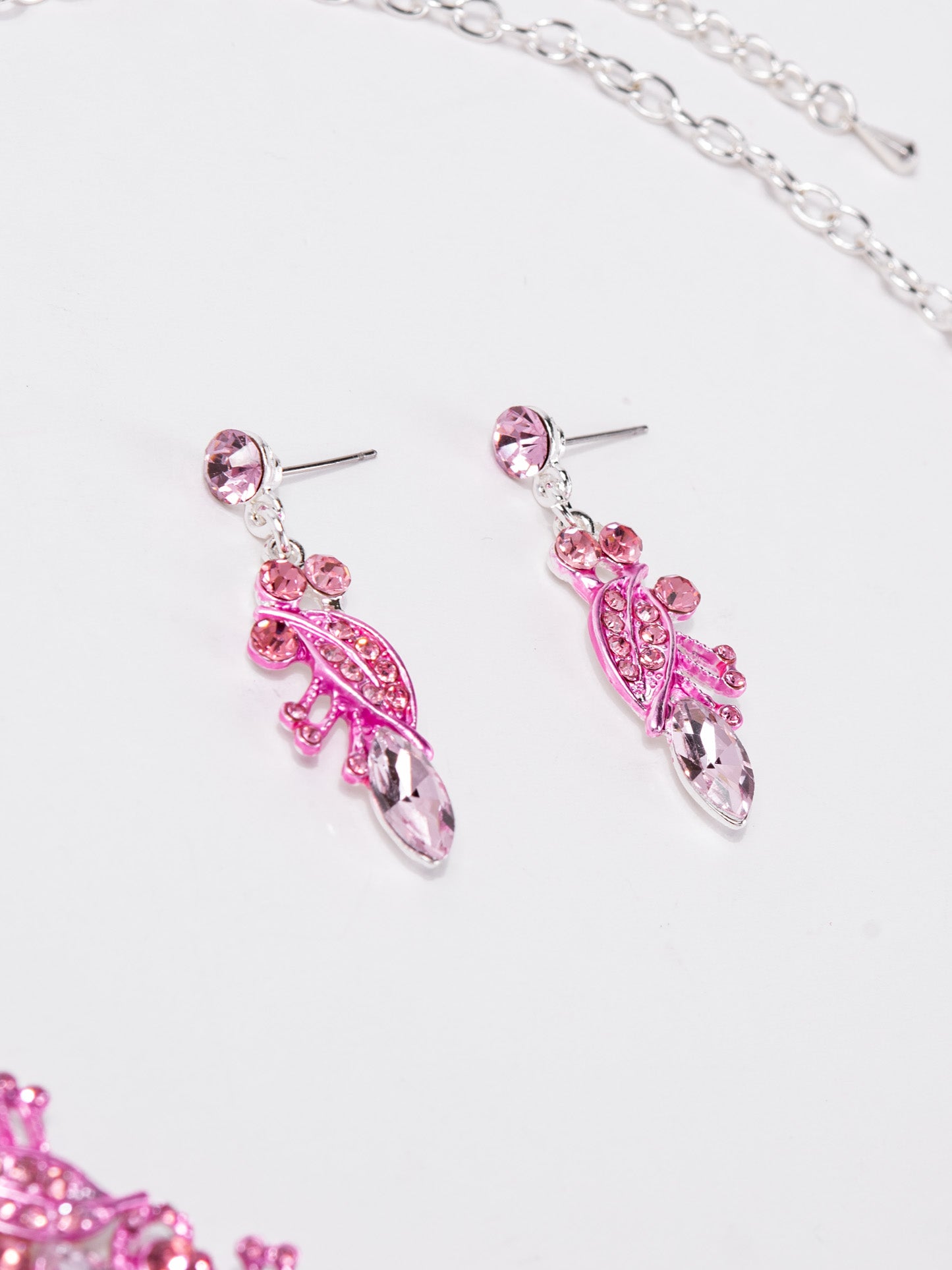 Cecilia Vine Gemstone Cluster V-Shaped Necklace Set
