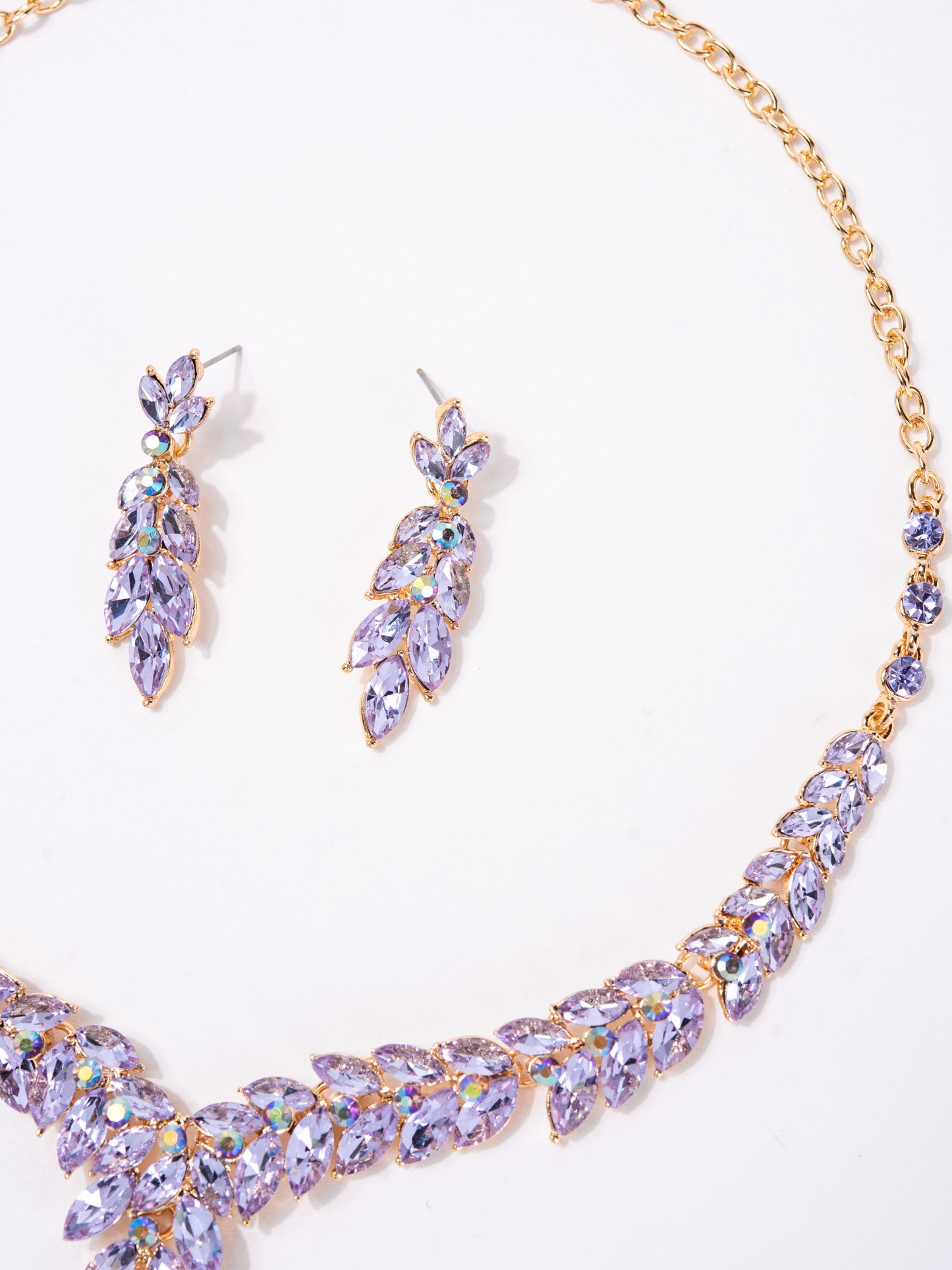 Lia Vine Gemstone Cluster V-Shaped Necklace Set