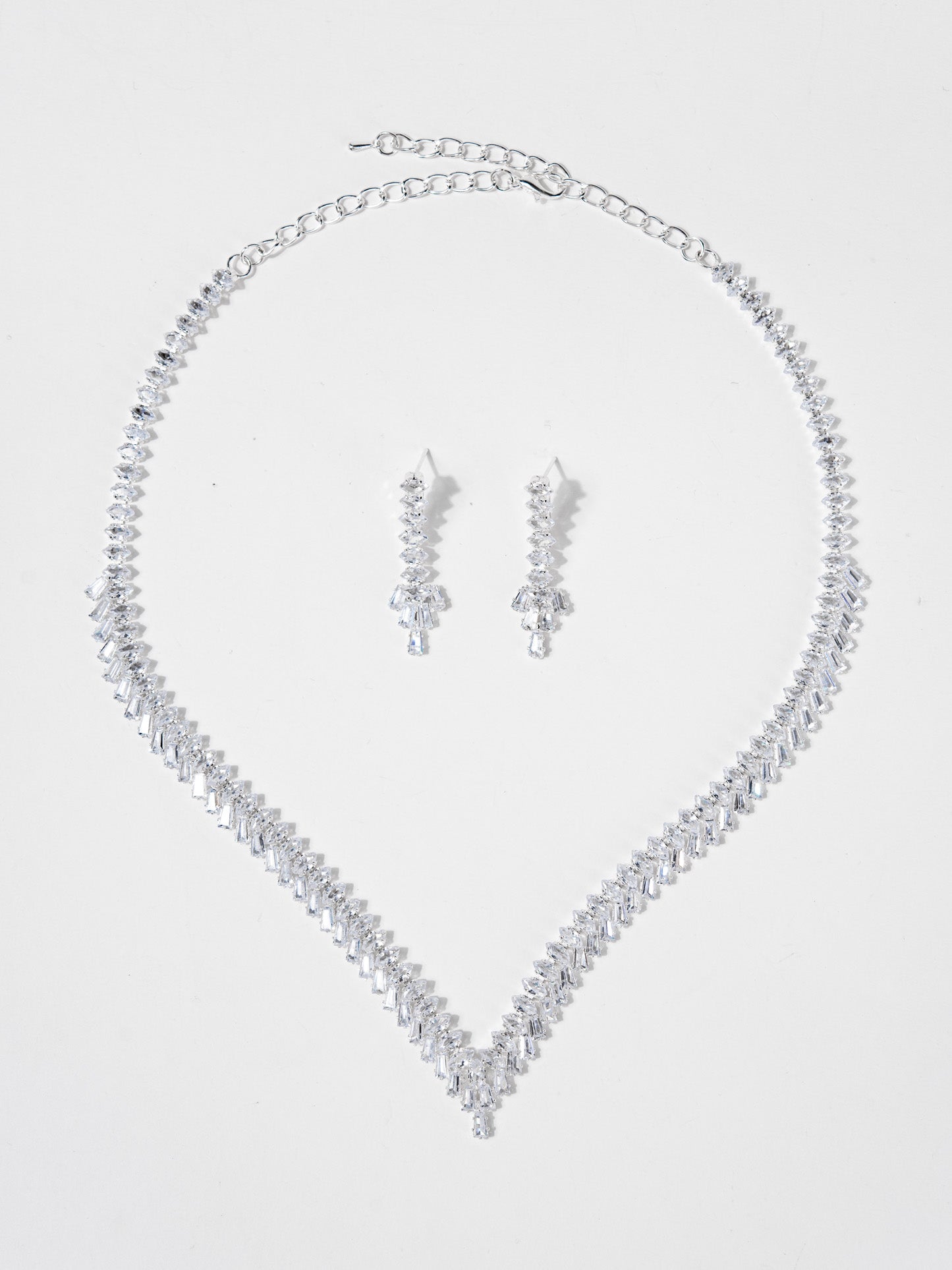 Sara Elegant Cubic Zirconia Necklace Set