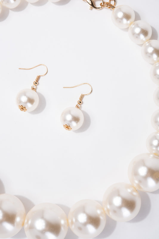 Mila Large Pearls Chunky Necklace Set | Cream