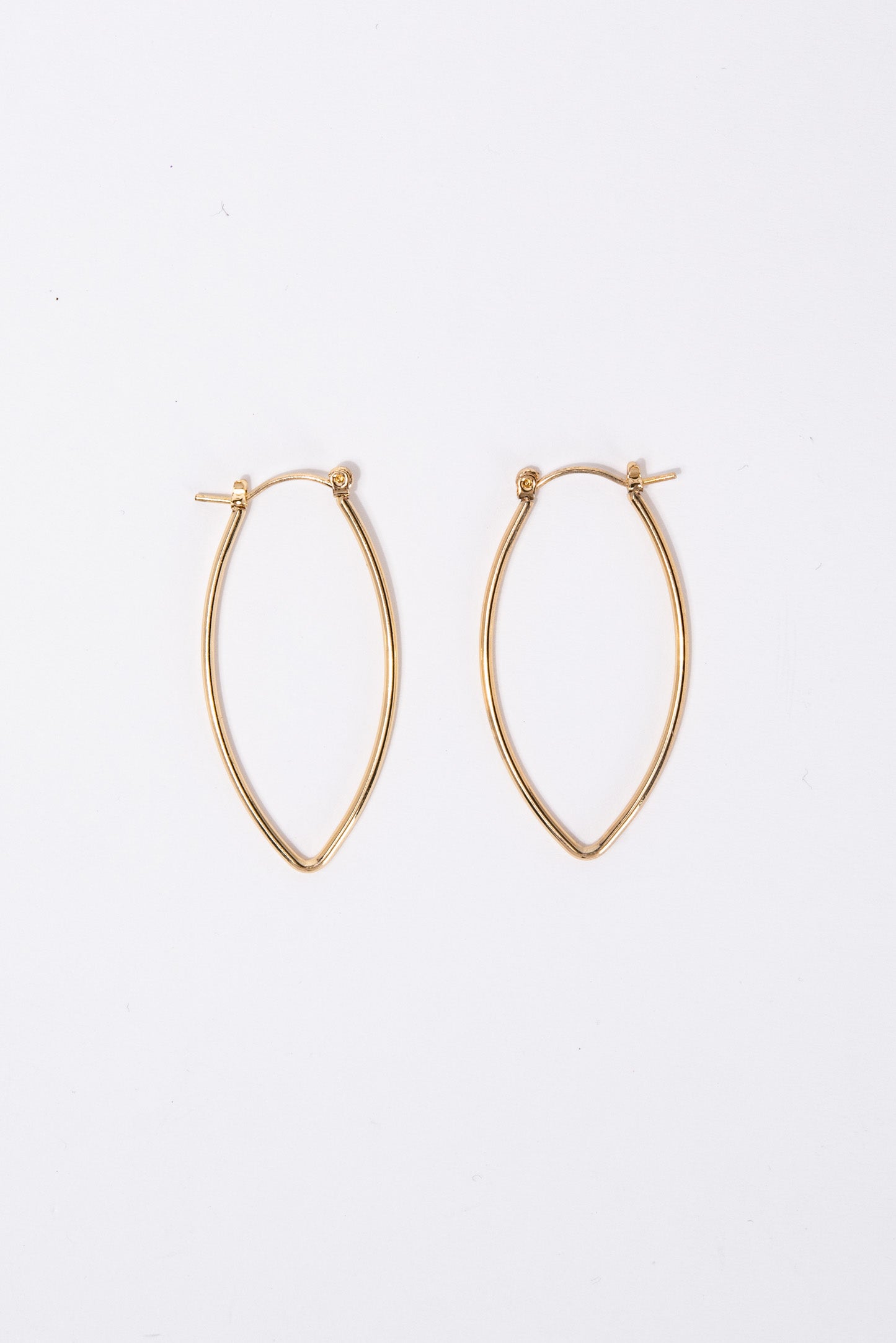 Gemani Metal Teardrop Leaf Hoop Earrings
