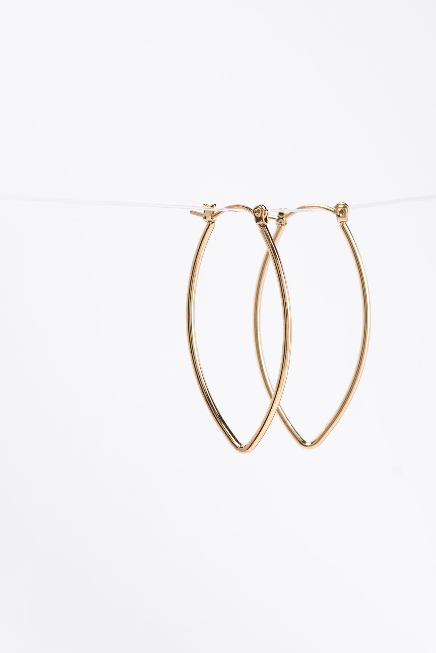 Gemani Metal Teardrop Leaf Hoop Earrings