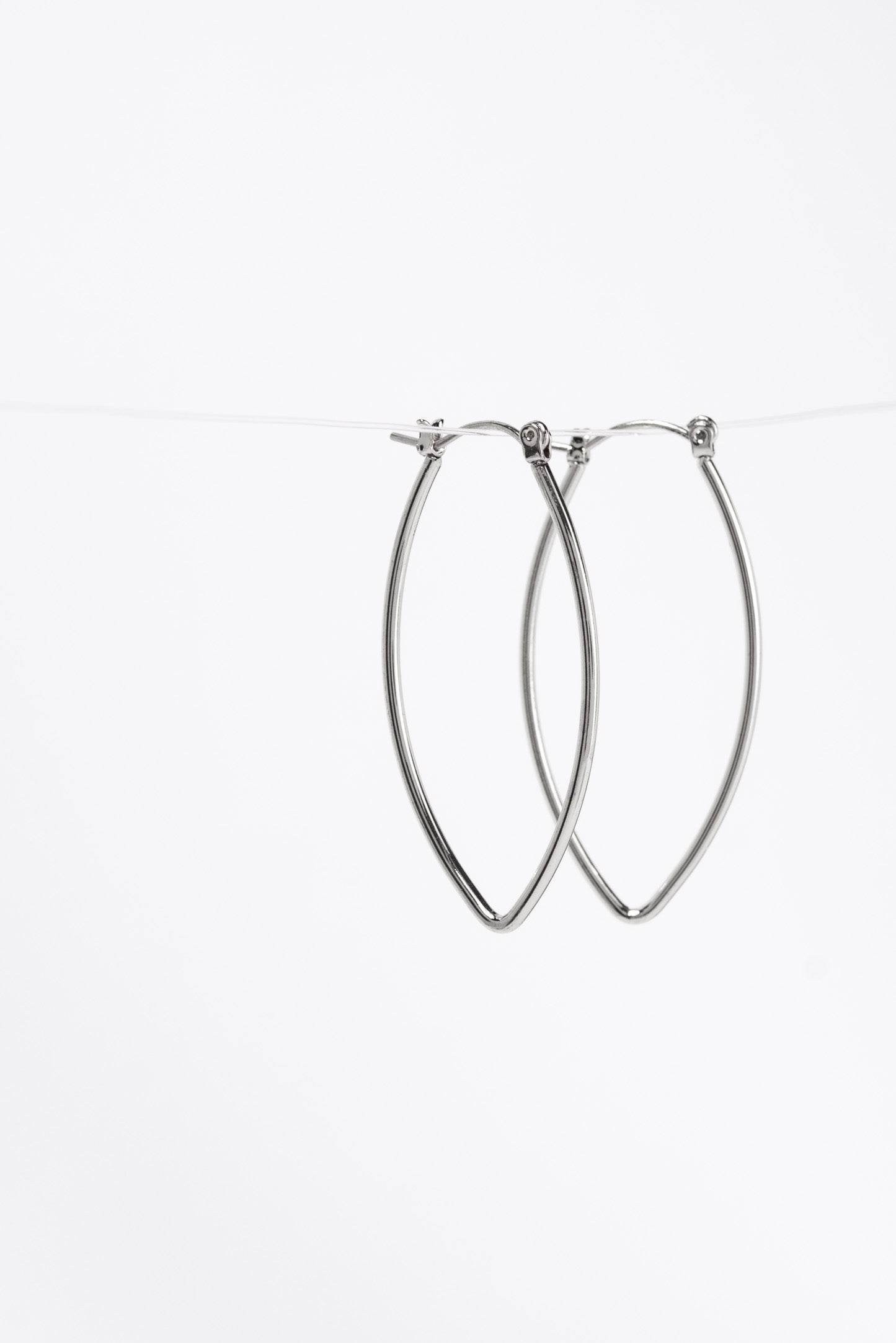 Gemani Metal Teardrop Leaf Hoop Earrings