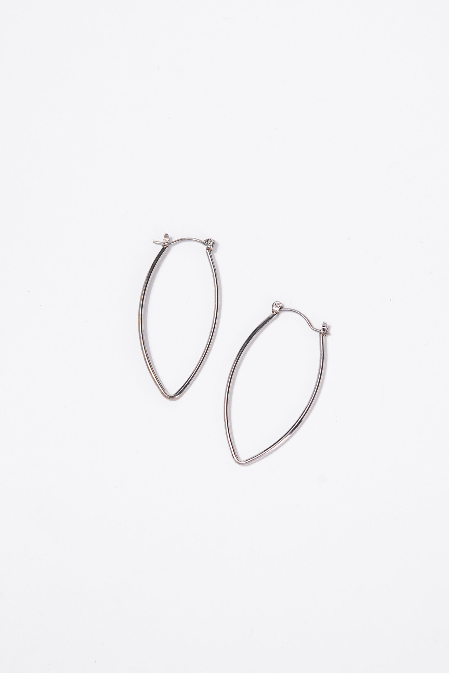 Gemani Metal Teardrop Leaf Hoop Earrings